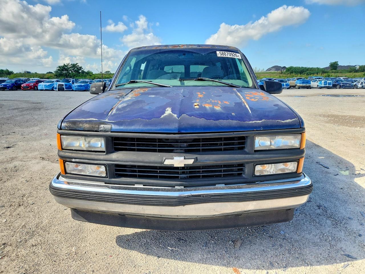 1997 Chevrolet Suburban C1500 Blue vin: 1GNEC16R9VJ370719
