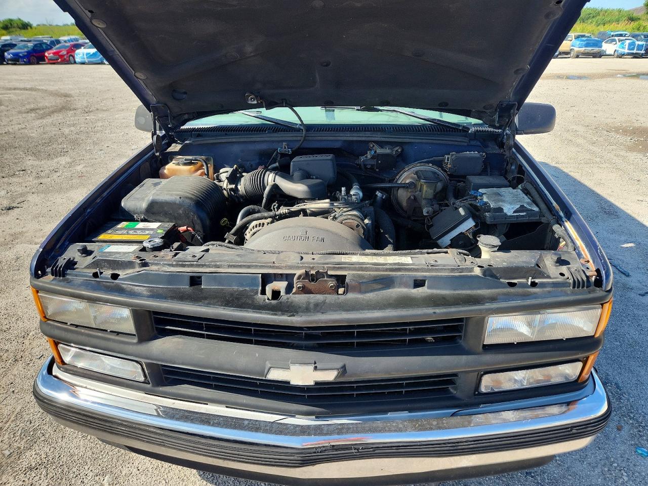 1997 Chevrolet Suburban C1500 Blue vin: 1GNEC16R9VJ370719