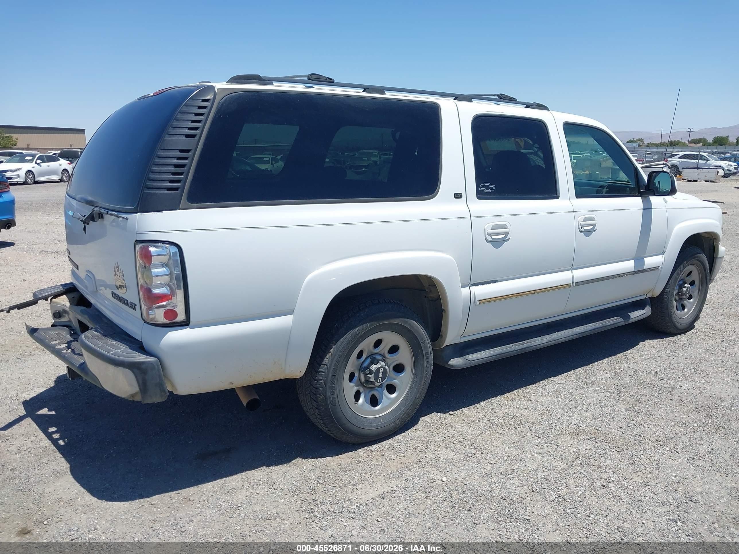 2002 Chevrolet Suburban 1500 Lt White vin: 1GNEC16T52J198017