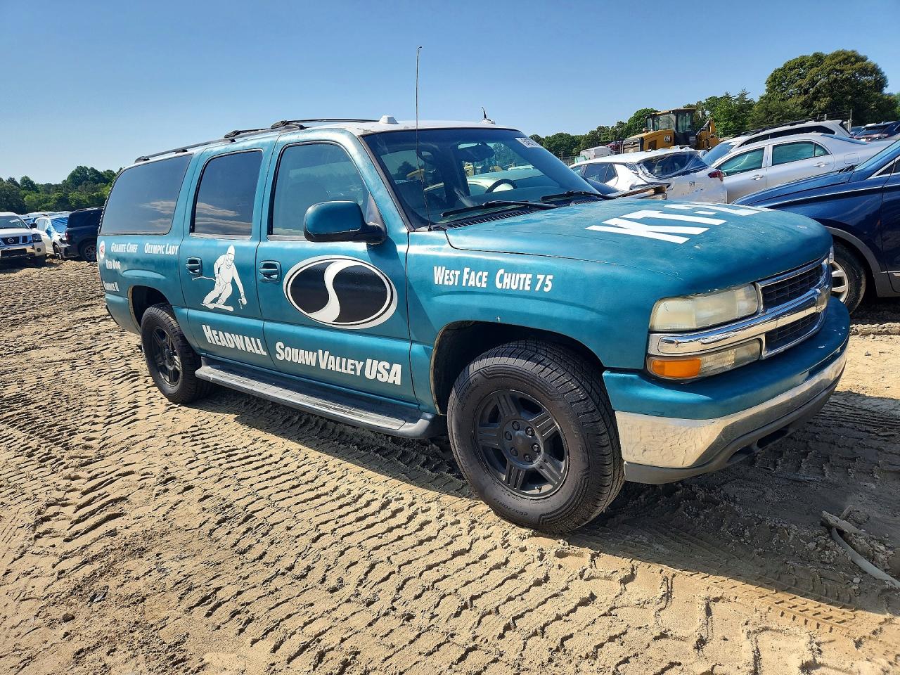 2004 Chevrolet Suburban C1500 Green vin: 1GNEC16T64J199373