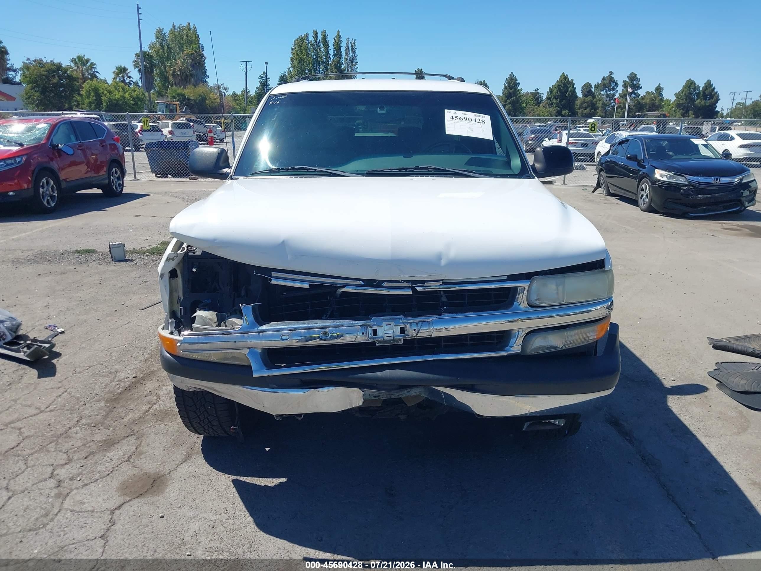2002 Chevrolet Suburban 1500 Ls White vin: 1GNEC16T72J174558