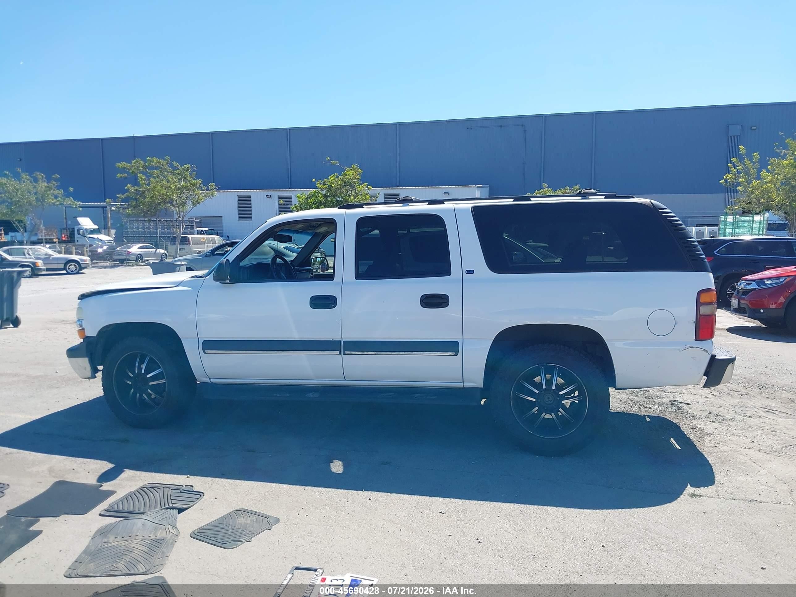 2002 Chevrolet Suburban 1500 Ls White vin: 1GNEC16T72J174558