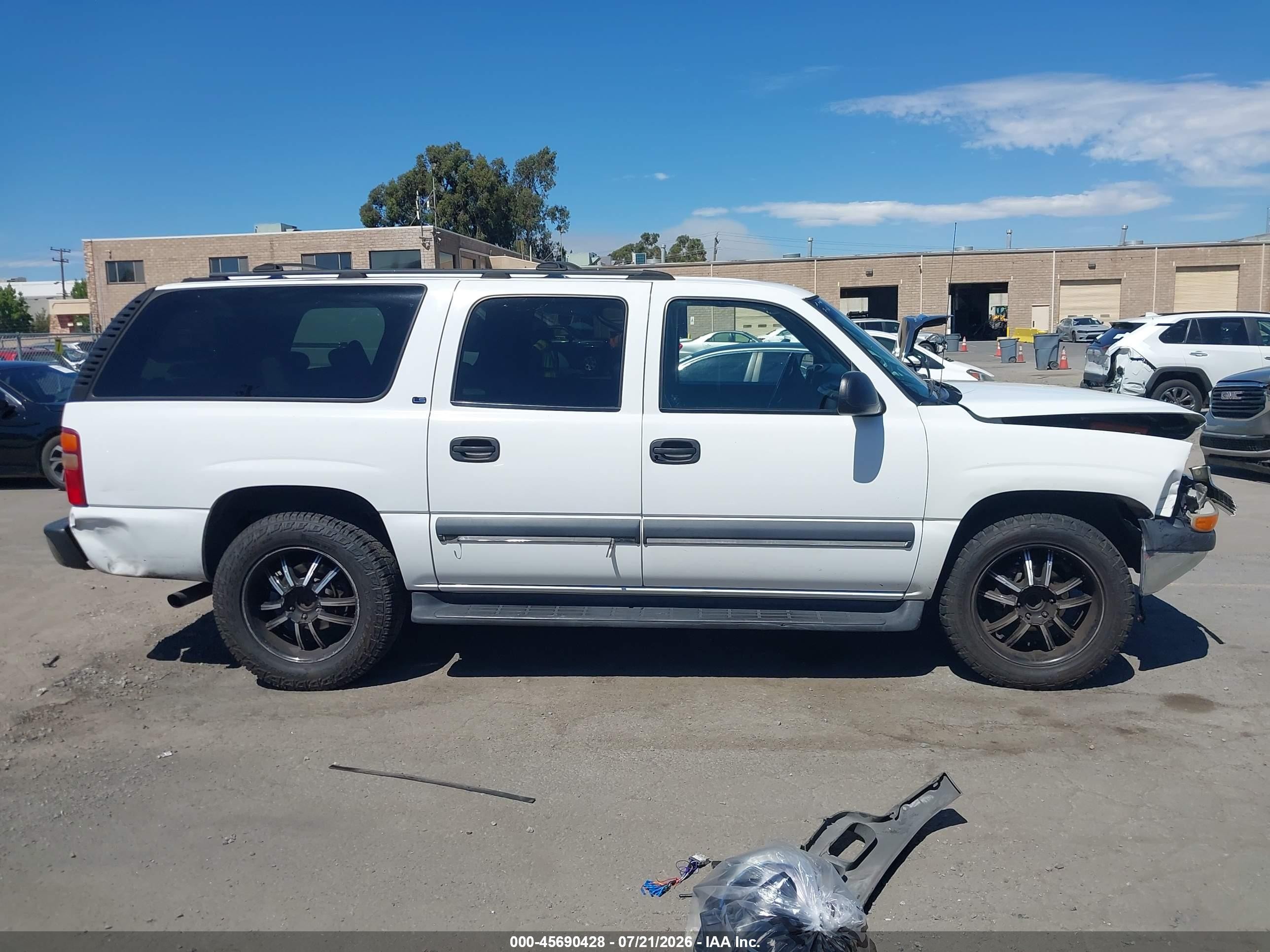 2002 Chevrolet Suburban 1500 Ls White vin: 1GNEC16T72J174558