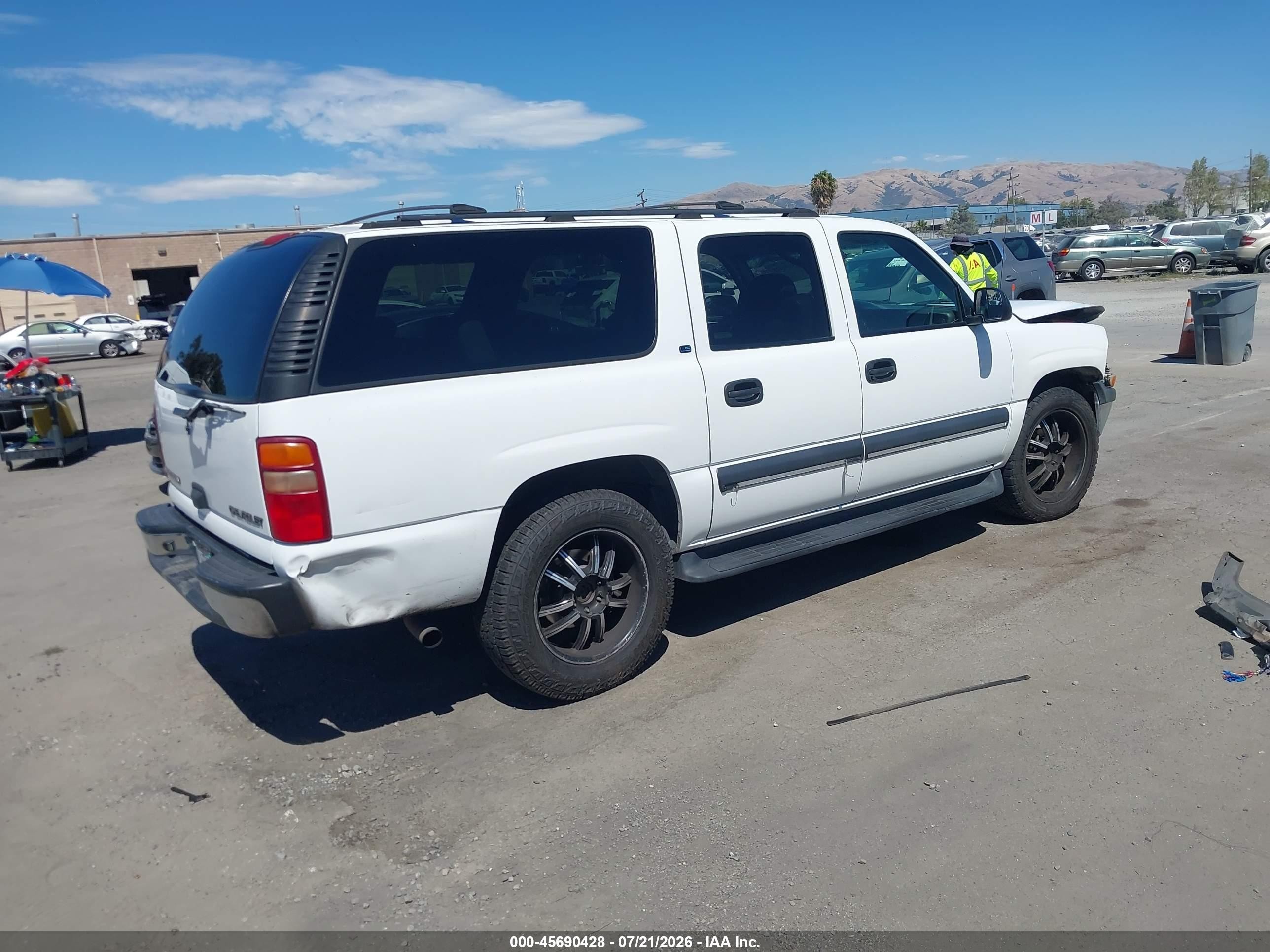 2002 Chevrolet Suburban 1500 Ls White vin: 1GNEC16T72J174558