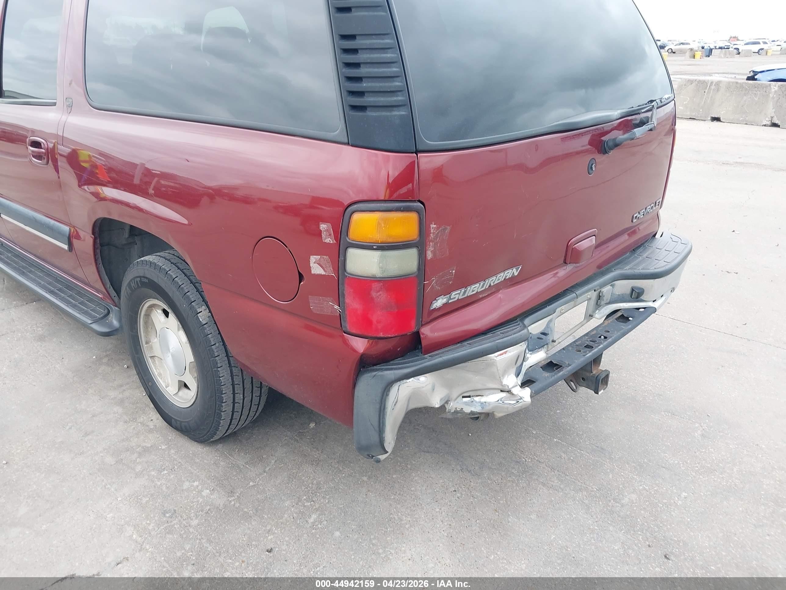 2001 Chevrolet Suburban 1500 Lt Бордовый vin: 1GNEC16T81J304765
