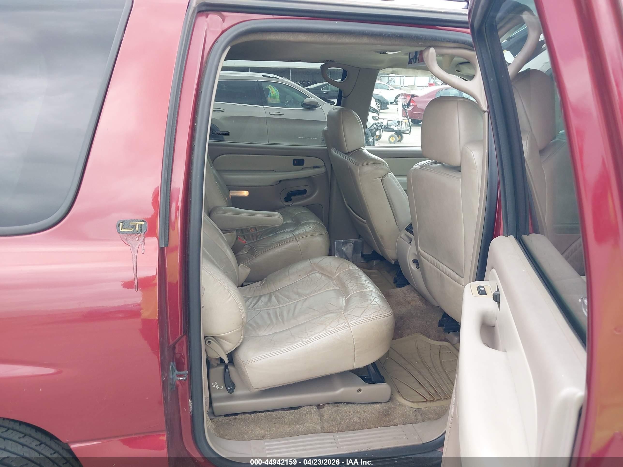 2001 Chevrolet Suburban 1500 Lt Бордовый vin: 1GNEC16T81J304765