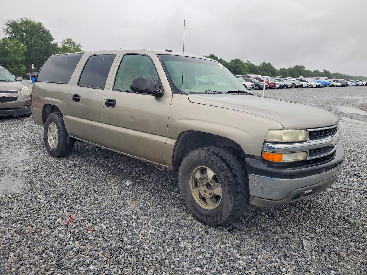 2003 Chevrolet Suburban C1500 Tan vin: 1GNEC16Z03J157400