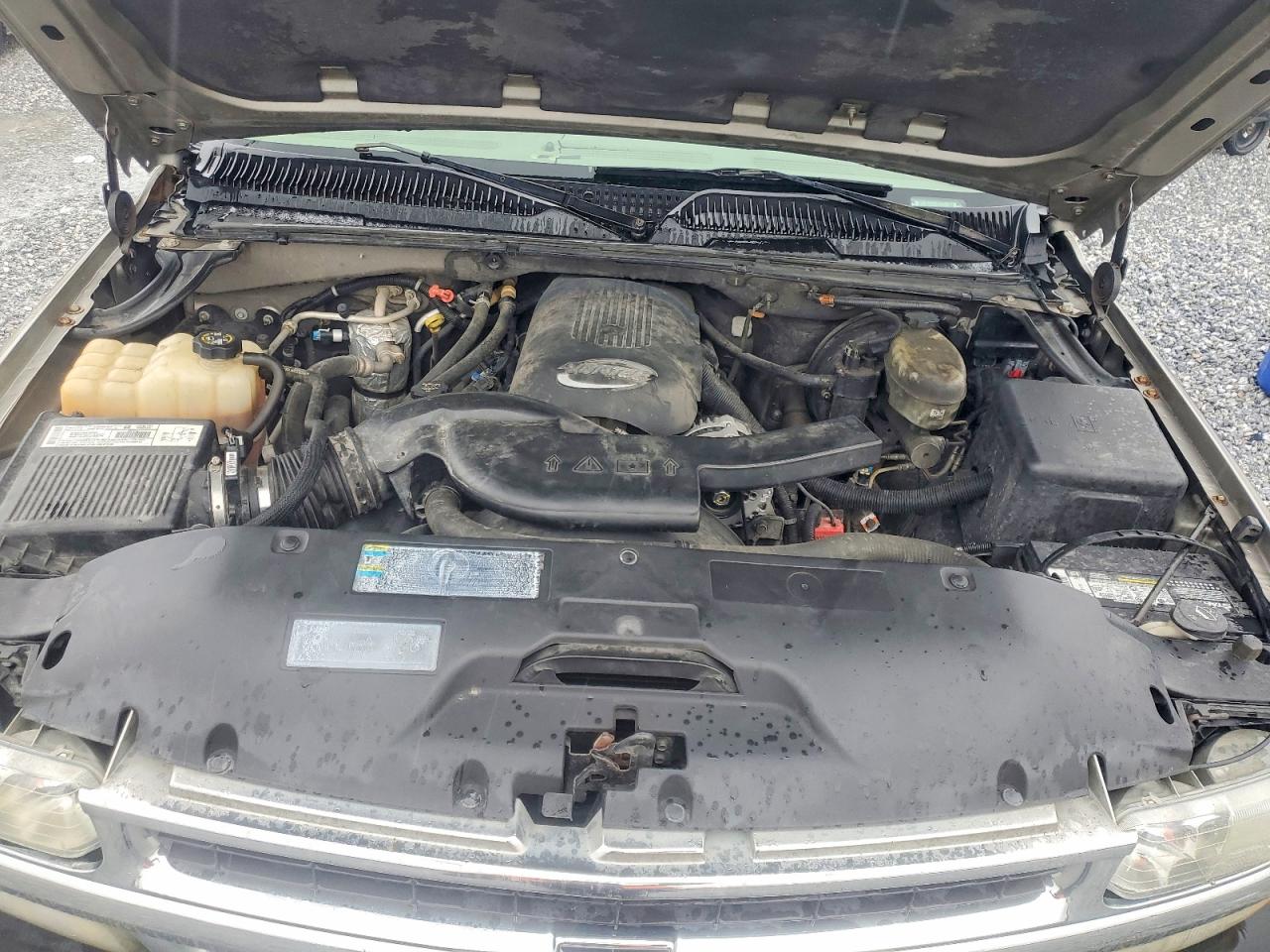 2003 Chevrolet Suburban C1500 Tan vin: 1GNEC16Z03J157400