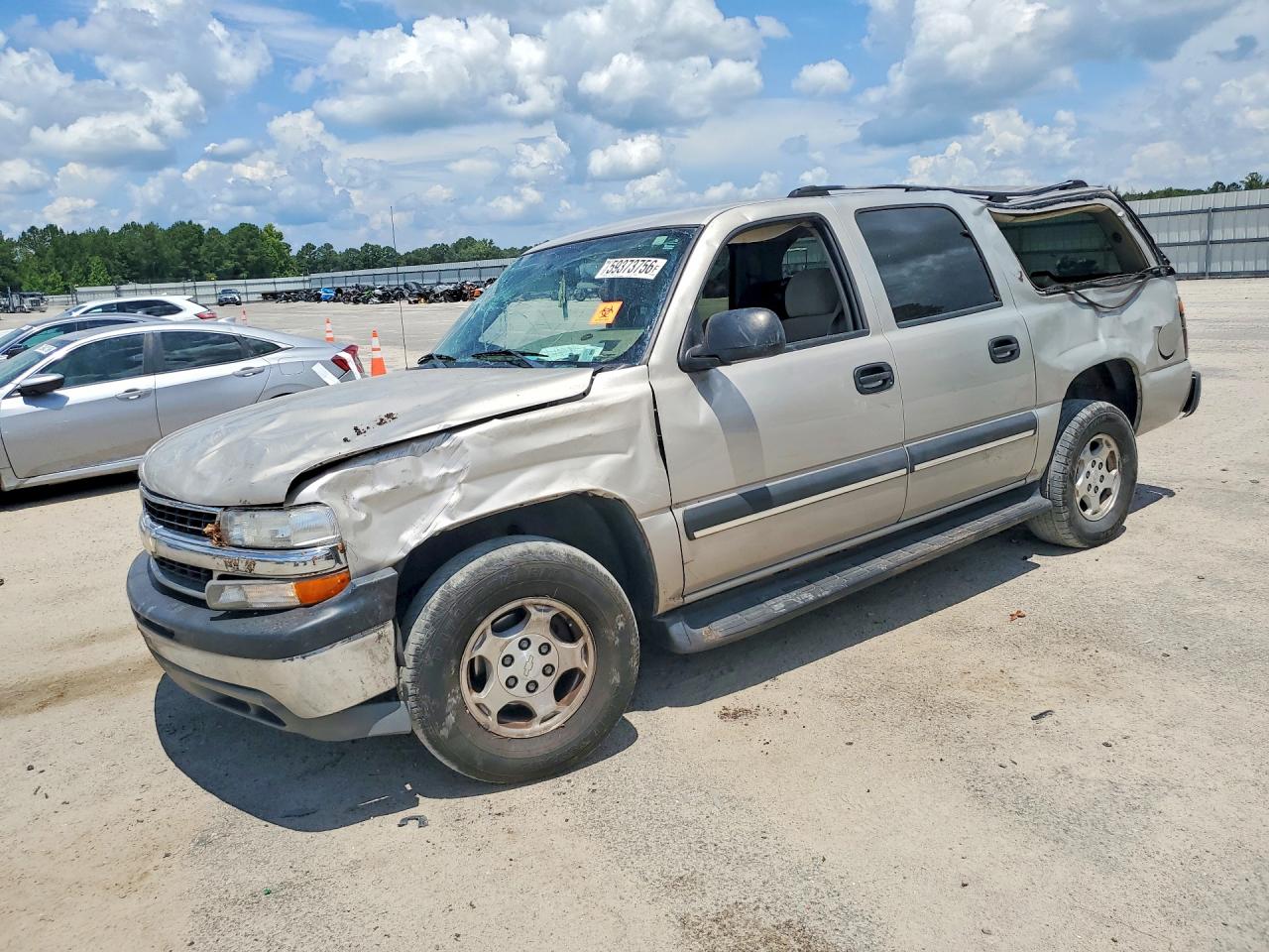 2004 Chevrolet Suburban C1500 Beige vin: 1GNEC16Z04J110935