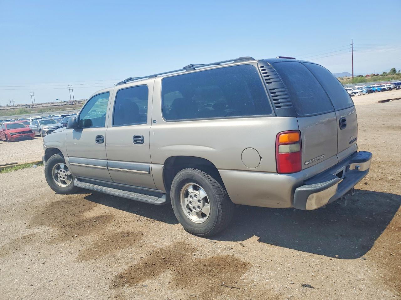 2002 Chevrolet Suburban C1500 Gold vin: 1GNEC16Z12J128342