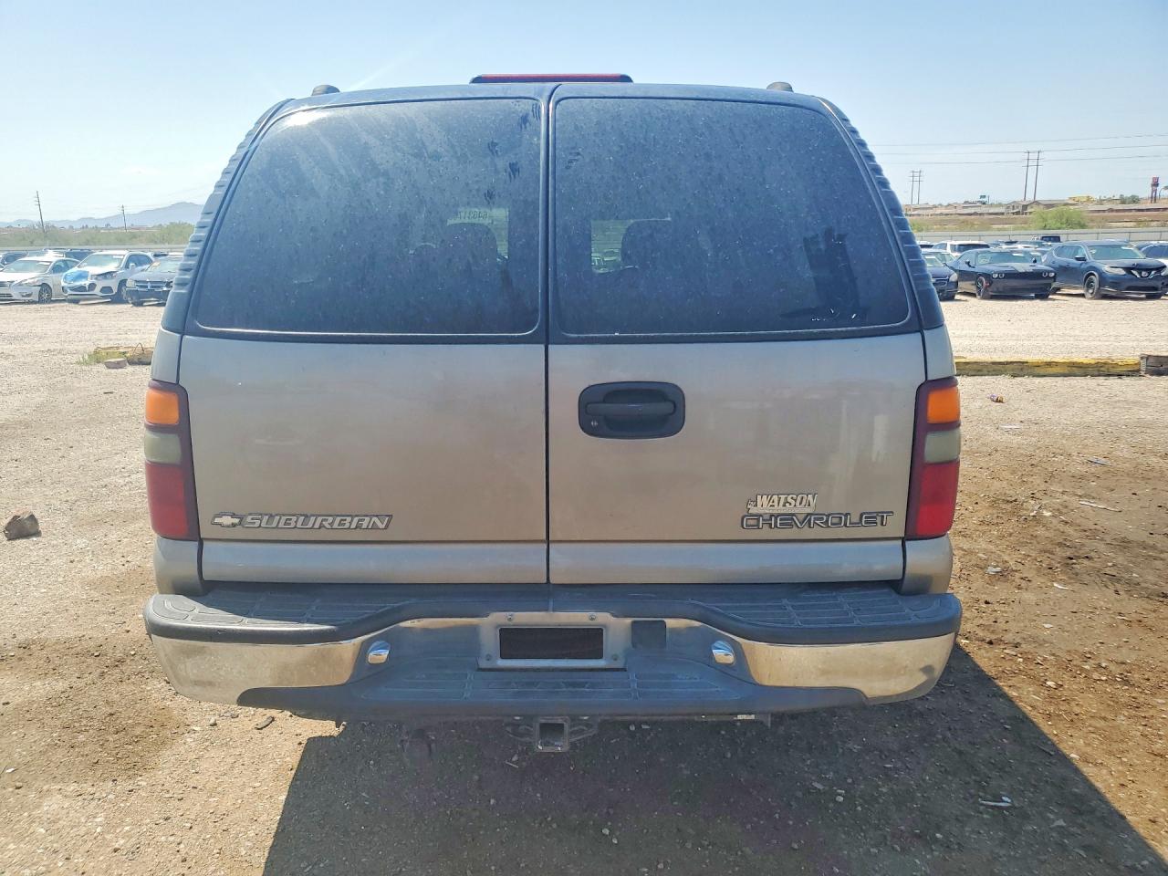 2002 Chevrolet Suburban C1500 Gold vin: 1GNEC16Z12J128342
