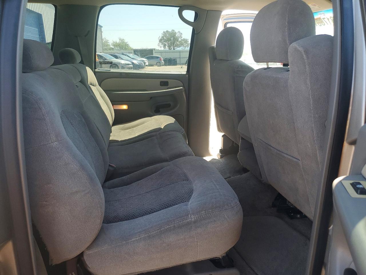 2002 Chevrolet Suburban C1500 Gold vin: 1GNEC16Z12J128342