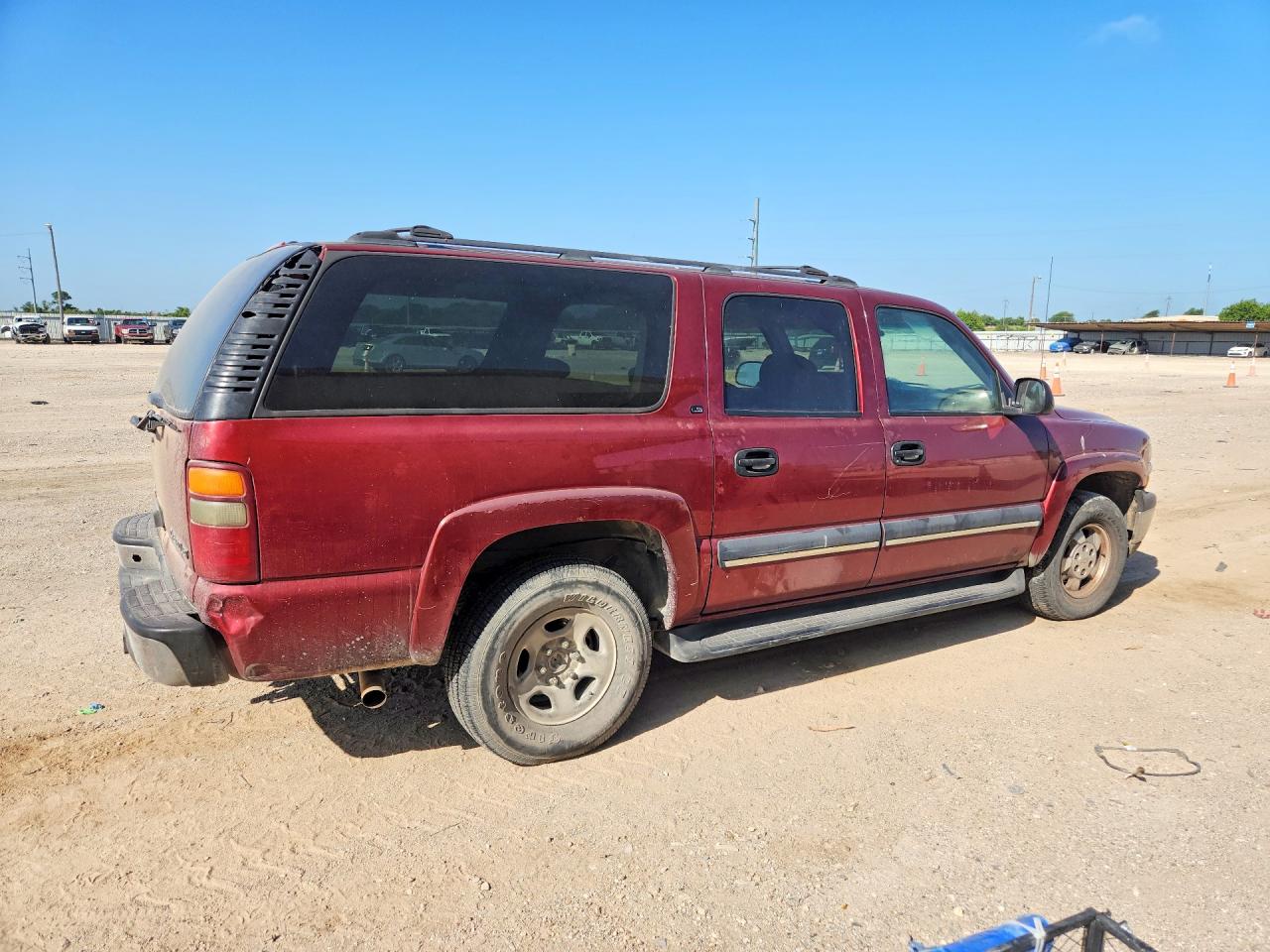 2002 Chevrolet Suburban C1500 Темно-бордовый vin: 1GNEC16Z12J332364