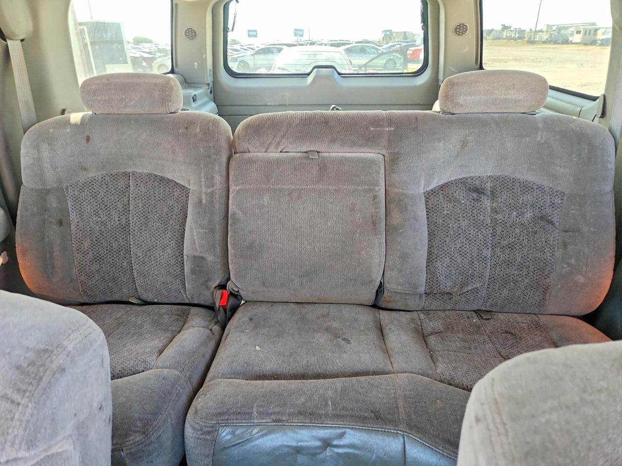 2002 Chevrolet Suburban C1500 Темно-бордовый vin: 1GNEC16Z12J332364