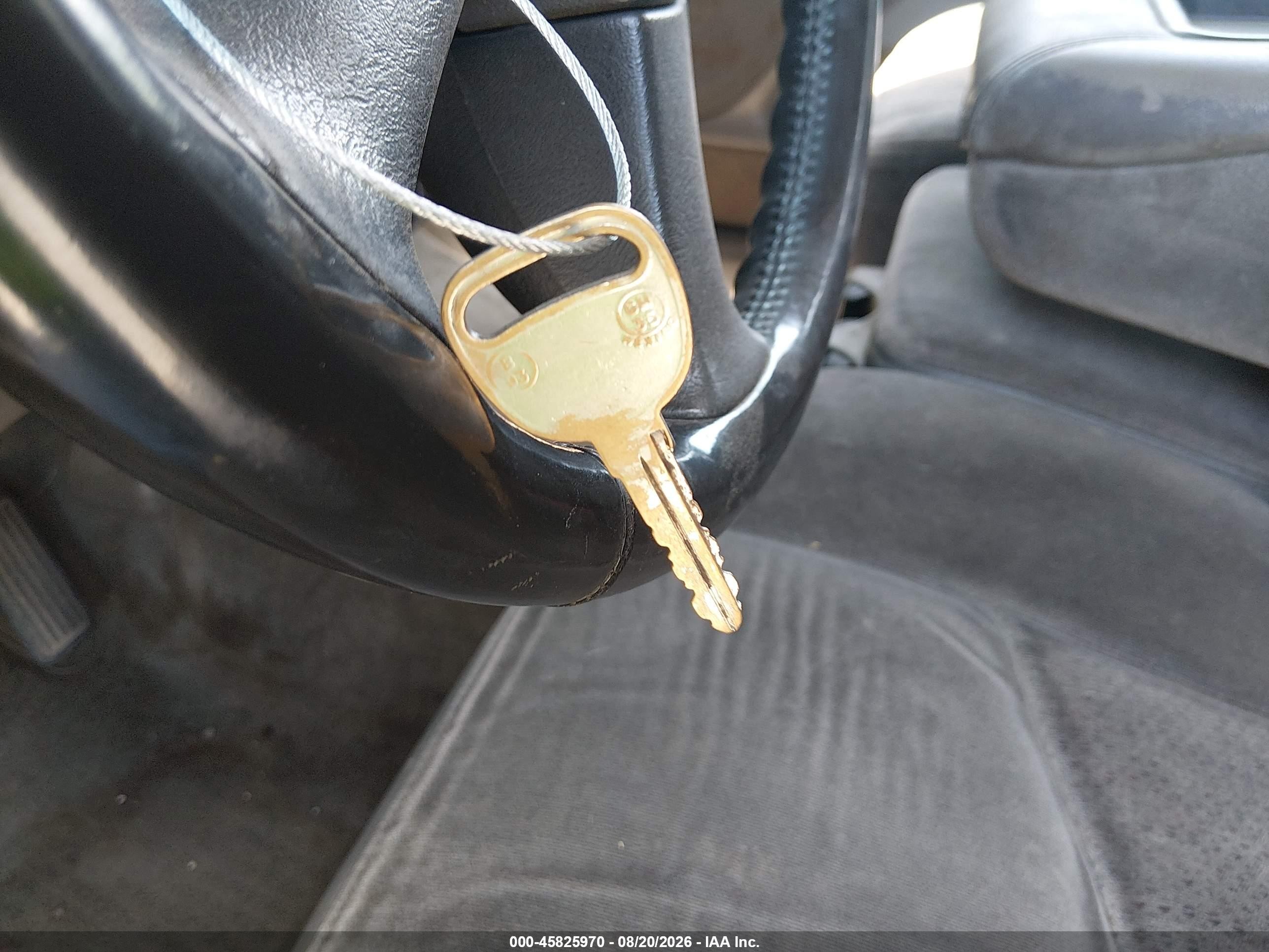 2004 Chevrolet Suburban 1500 Ls Бежевый vin: 1GNEC16Z14J125637
