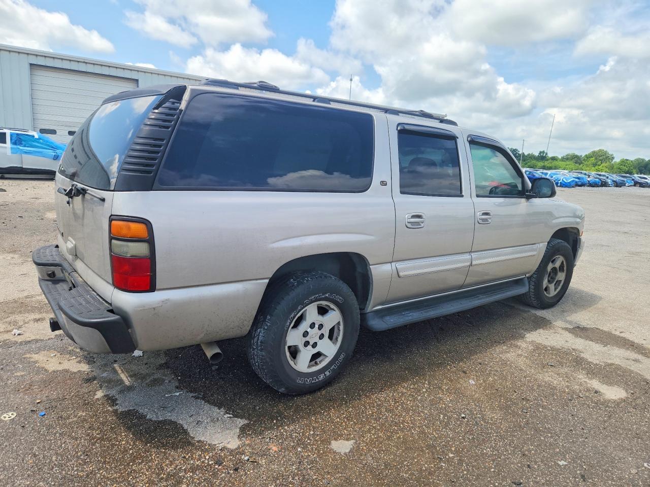 2006 Chevrolet Suburban C1500 Gold vin: 1GNEC16Z16J131697