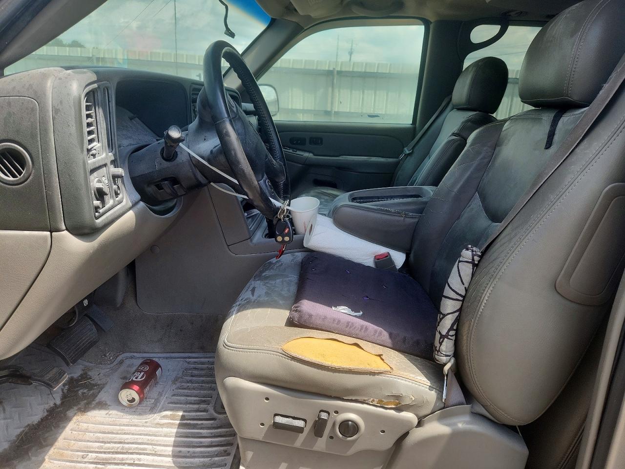 2006 Chevrolet Suburban C1500 Gold vin: 1GNEC16Z16J131697