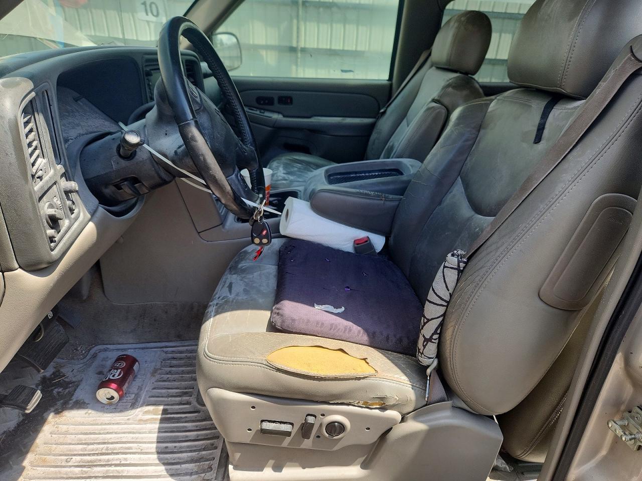 2006 Chevrolet Suburban C1500 Gold vin: 1GNEC16Z16J131697