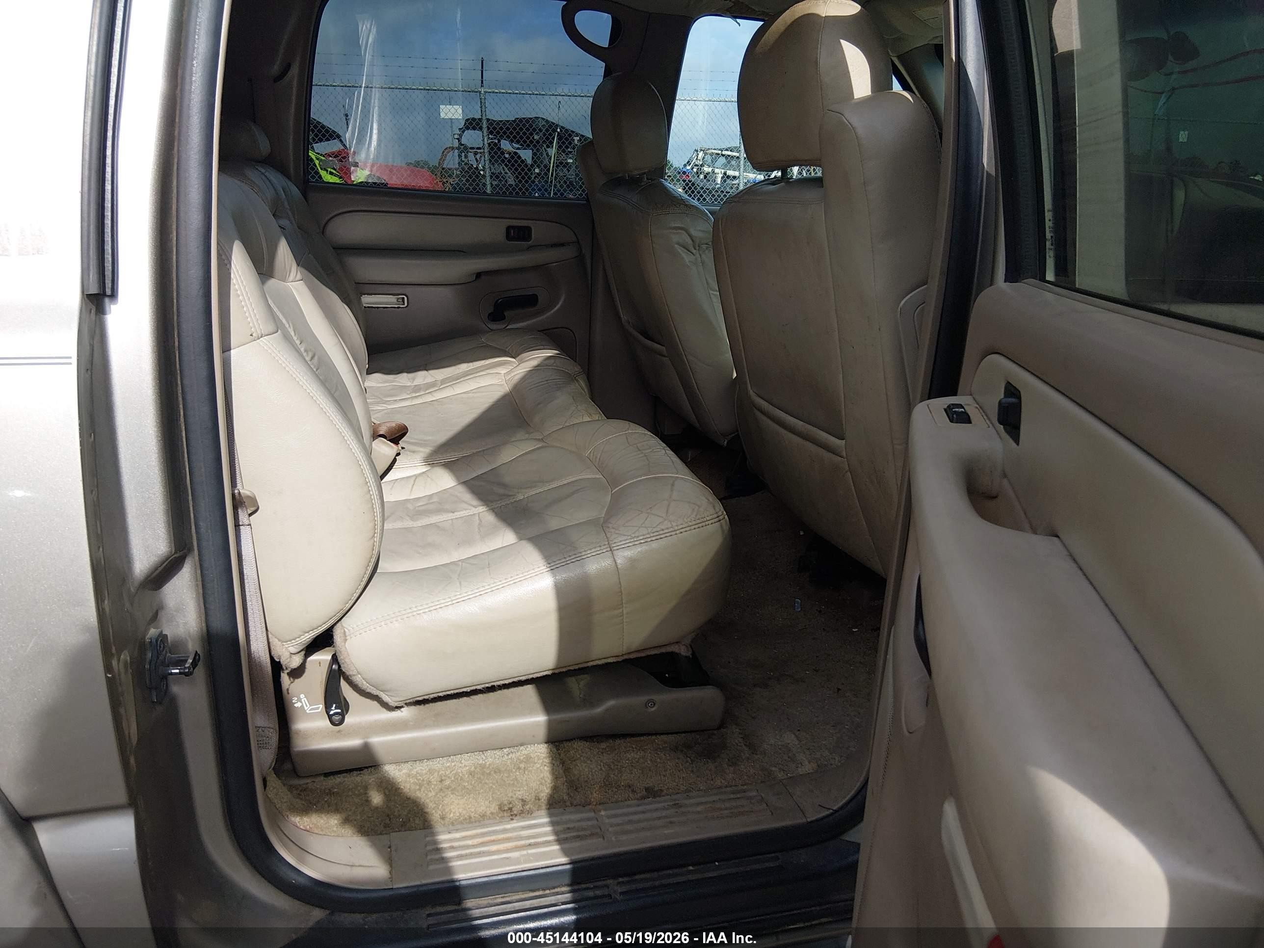 2002 Chevrolet Suburban 1500 Ls Золотой vin: 1GNEC16Z22J252622
