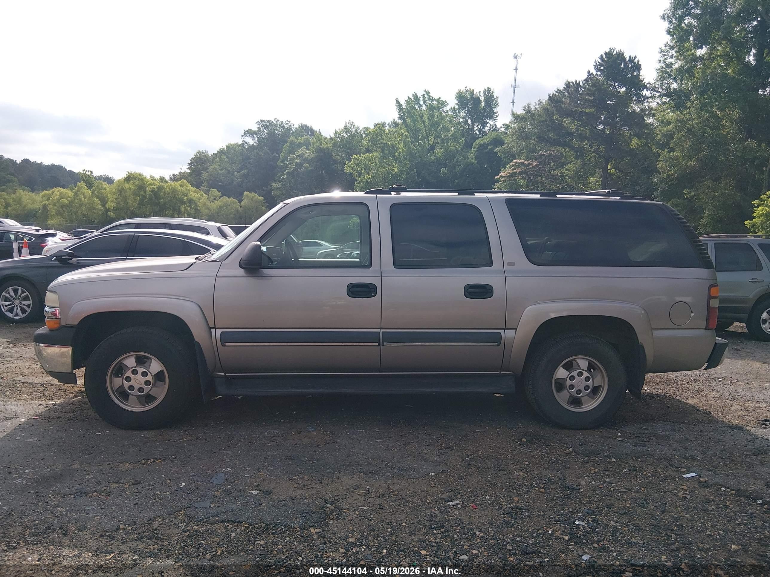 2002 Chevrolet Suburban 1500 Ls Золотой vin: 1GNEC16Z22J252622