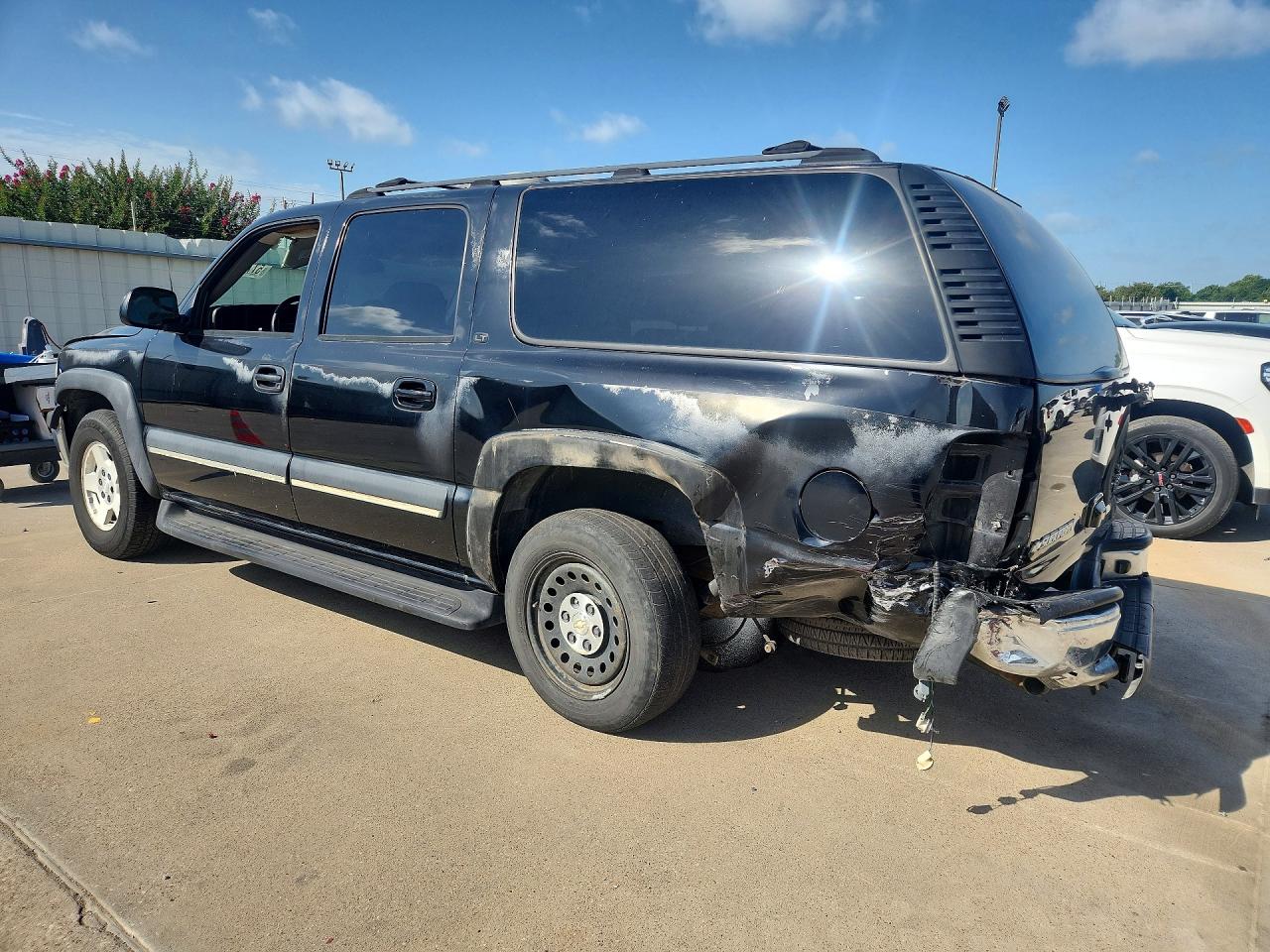 2004 Chevrolet Suburban C1500 Black vin: 1GNEC16Z24J171901