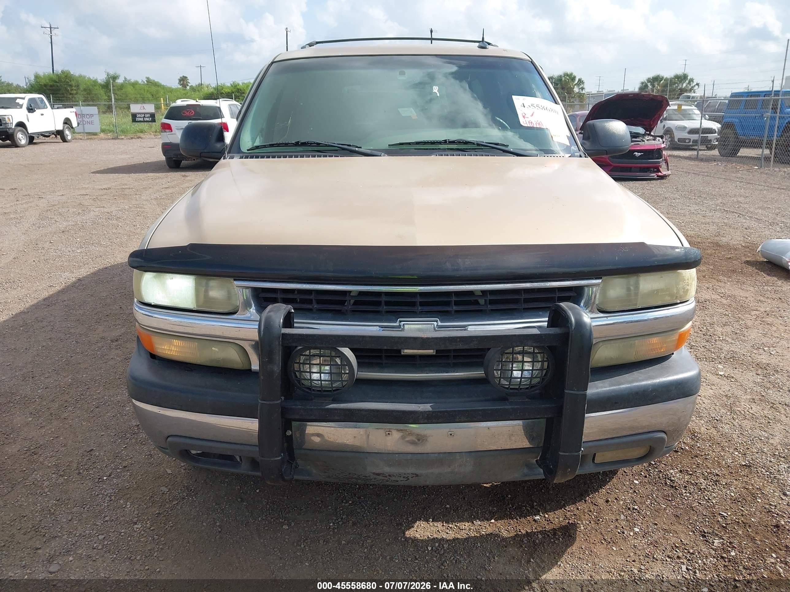 2005 Chevrolet Suburban 1500 Ls Gold vin: 1GNEC16Z25J251233