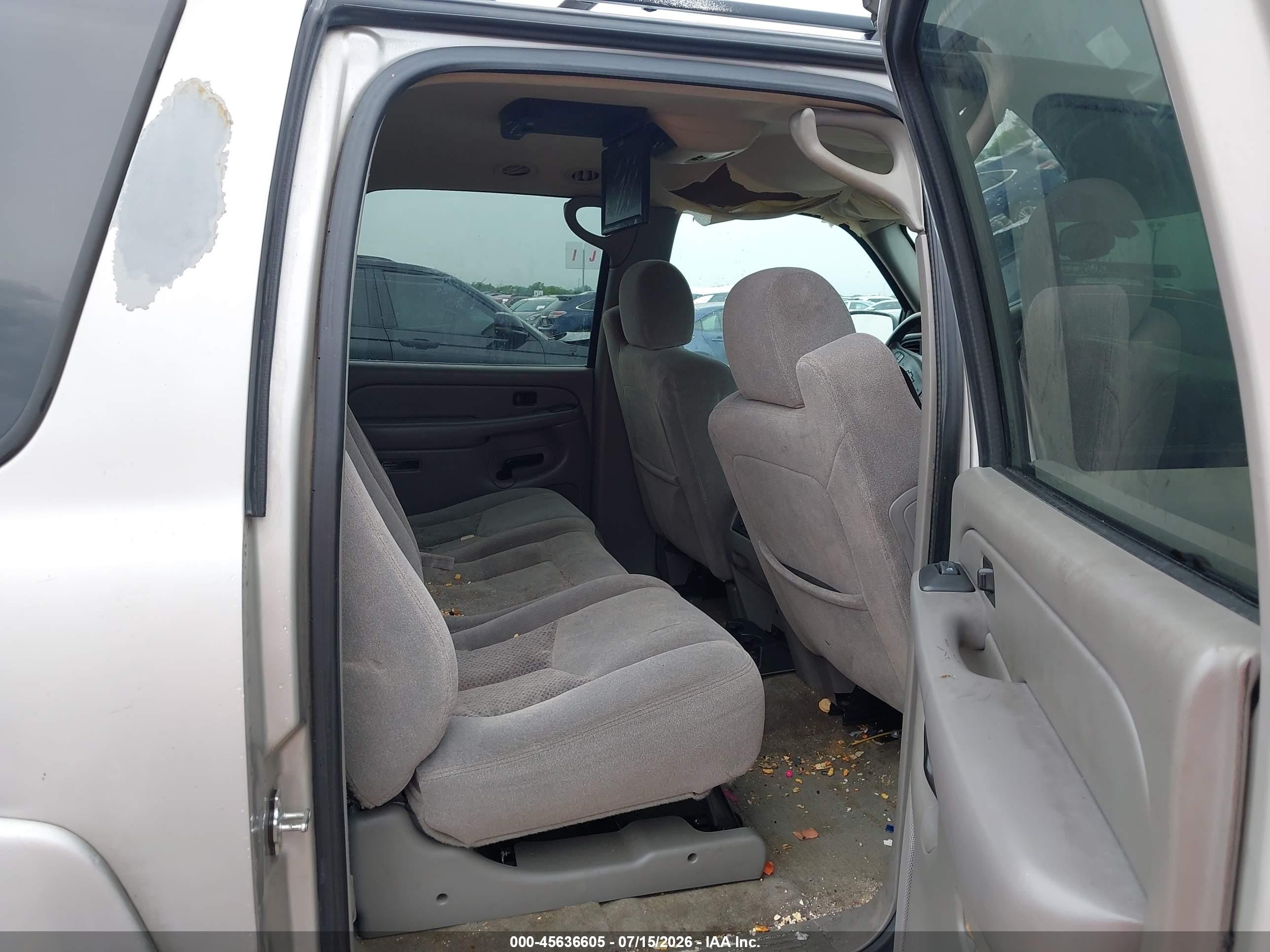 2005 Chevrolet Suburban 1500 Ls Бежевый vin: 1GNEC16Z25R145799