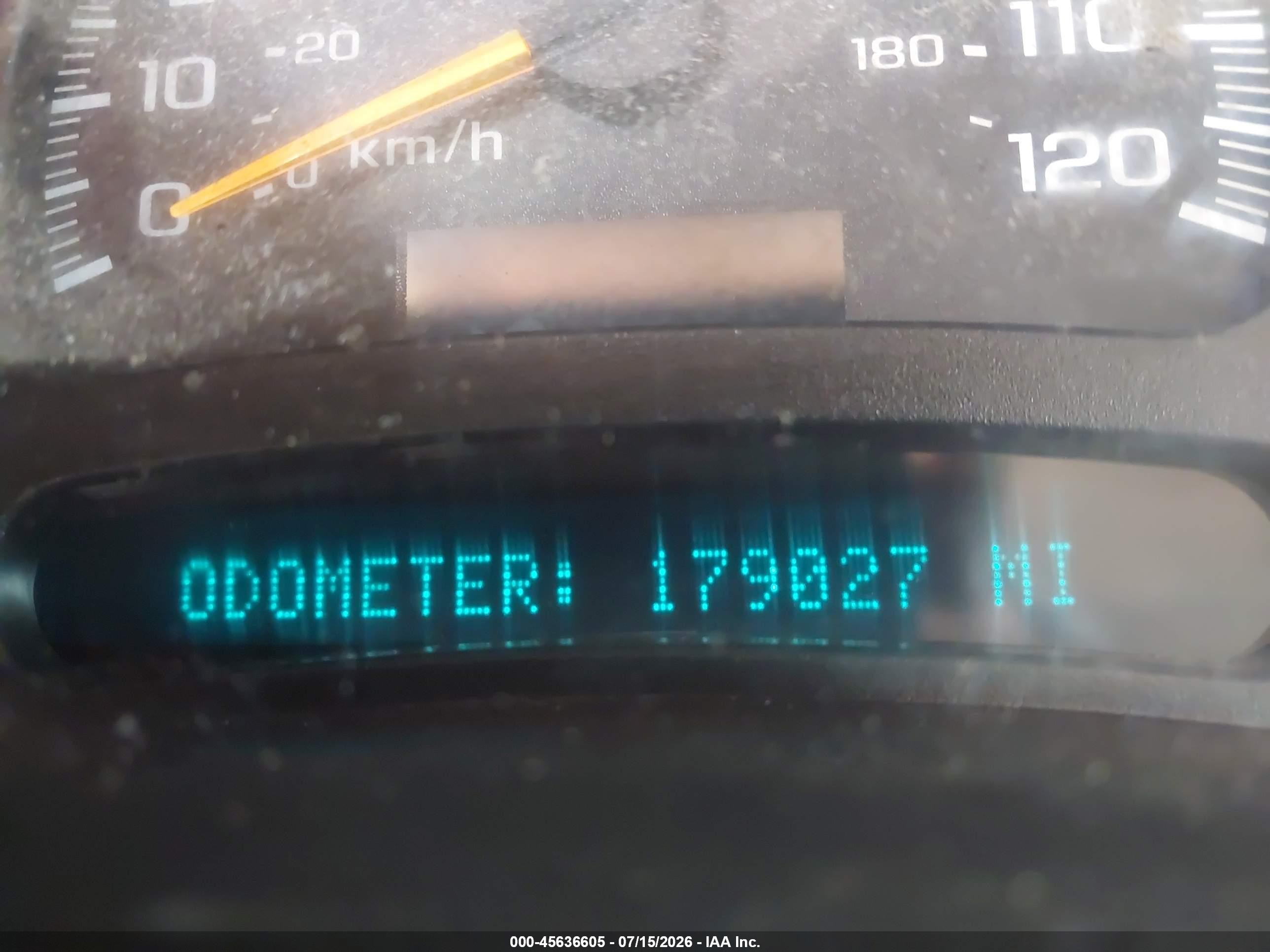 2005 Chevrolet Suburban 1500 Ls Бежевый vin: 1GNEC16Z25R145799