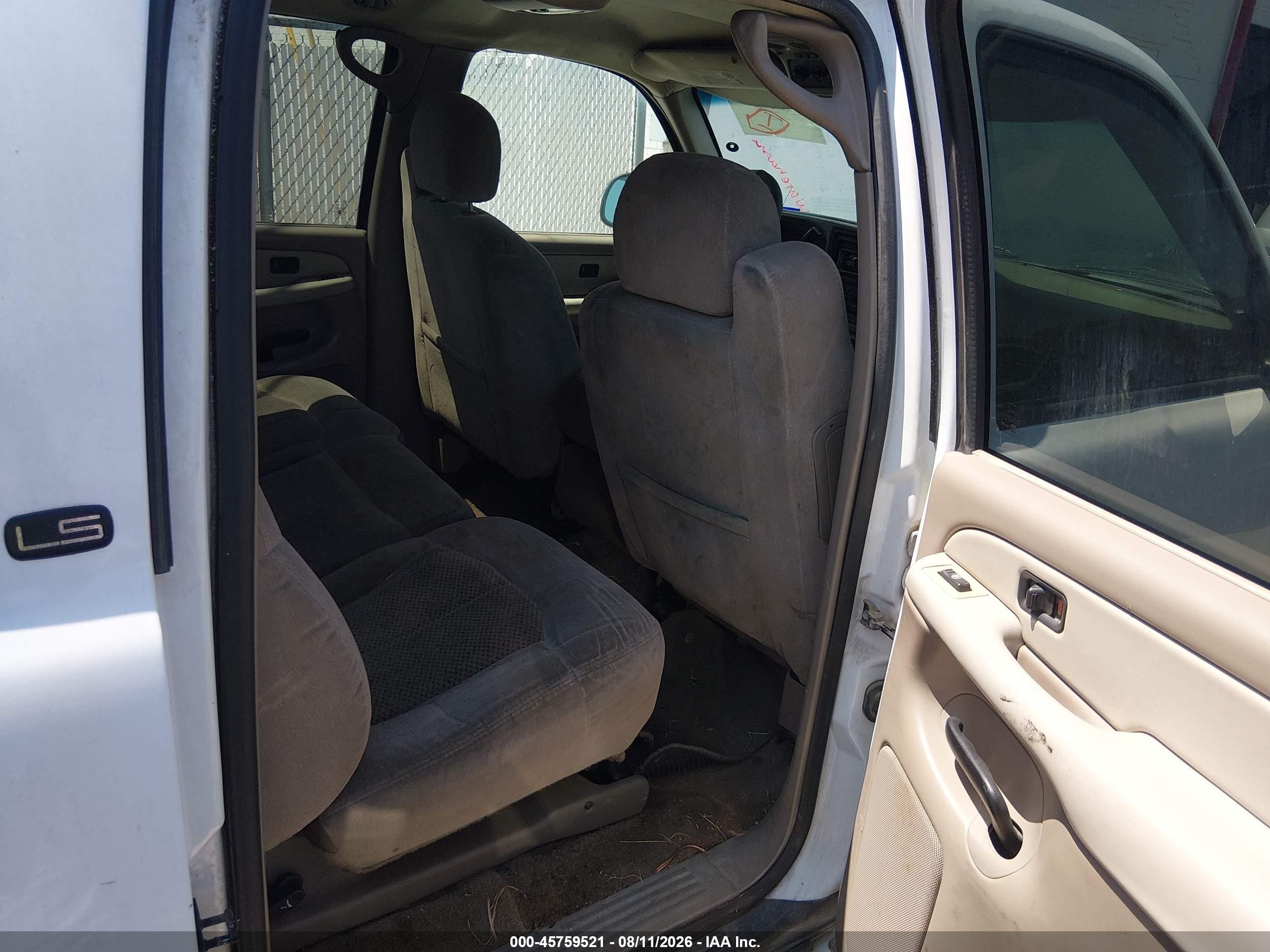 2002 Chevrolet Suburban 1500 Ls Белый vin: 1GNEC16Z32J108948