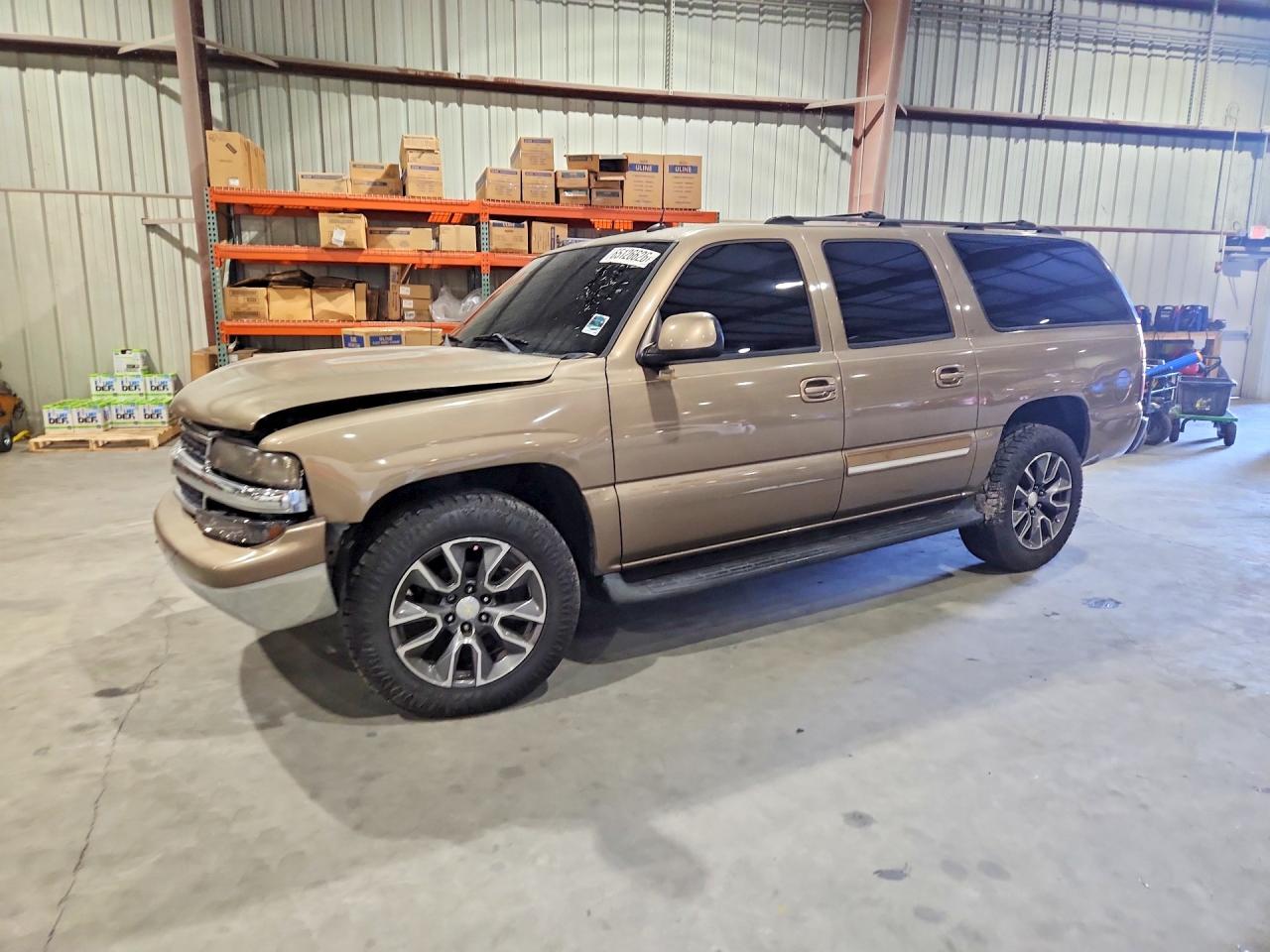 2004 Chevrolet Suburban C1500 Brown vin: 1GNEC16Z34J230552