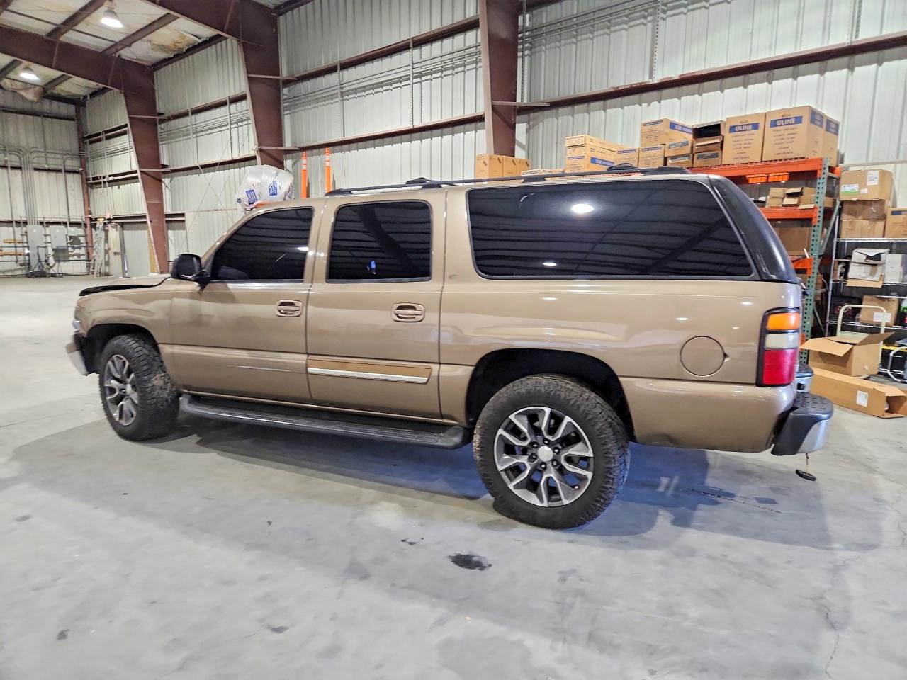 2004 Chevrolet Suburban C1500 Brown vin: 1GNEC16Z34J230552