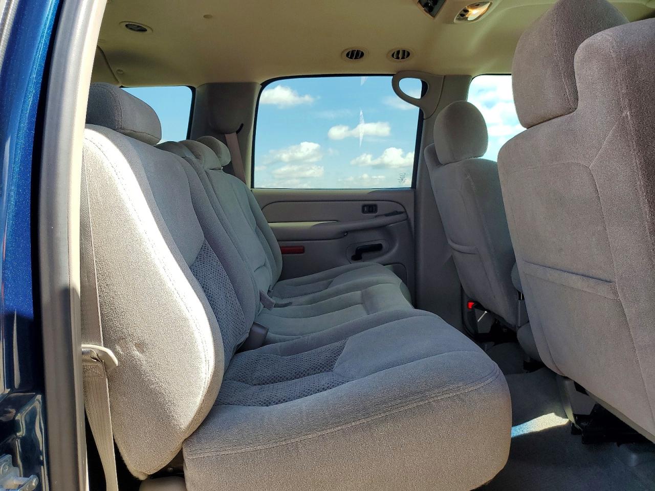 2005 Chevrolet Suburban C1500 Blue vin: 1GNEC16Z35J109523