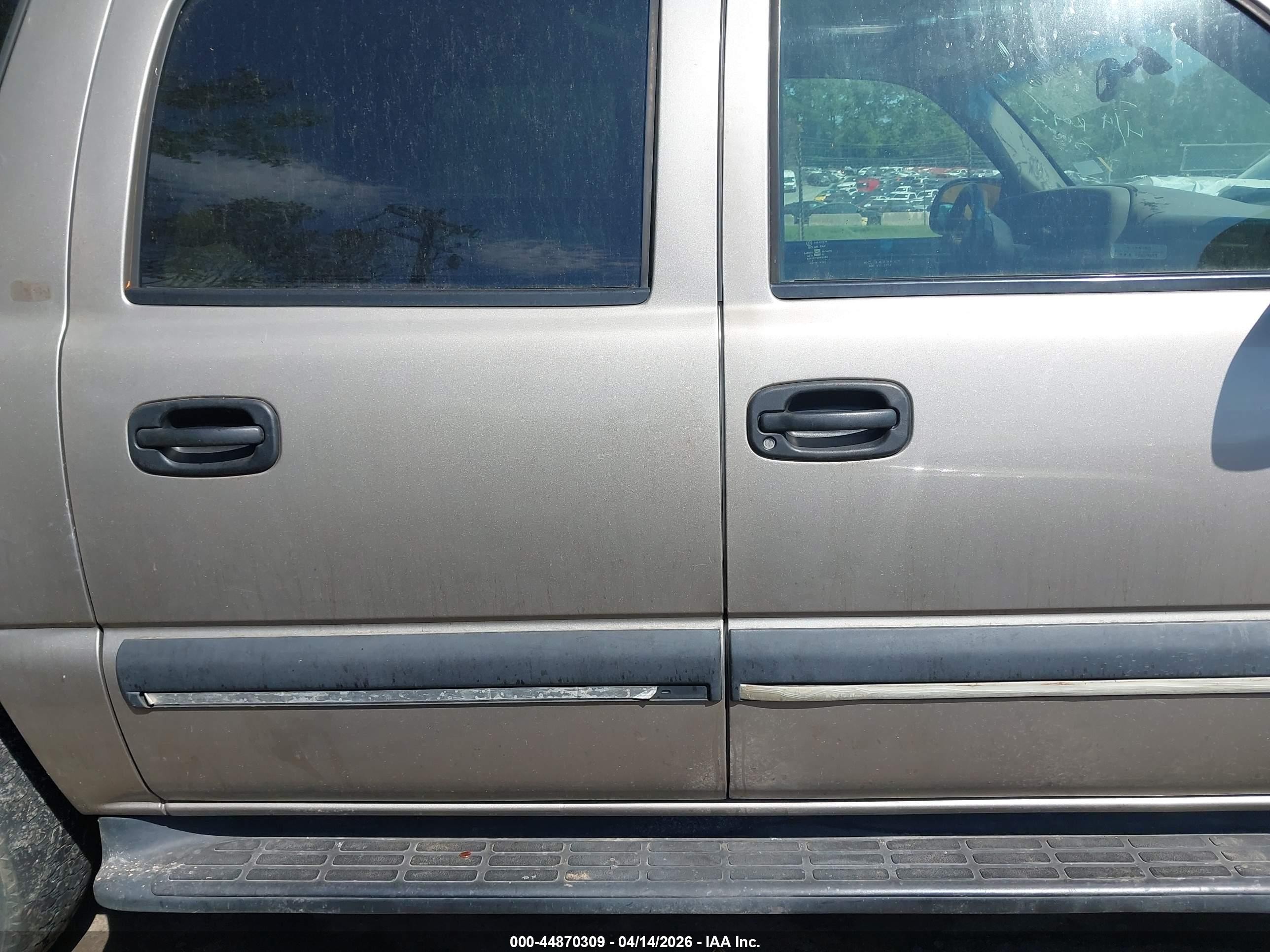 2002 Chevrolet Suburban 1500 Ls Beige vin: 1GNEC16Z42J299330
