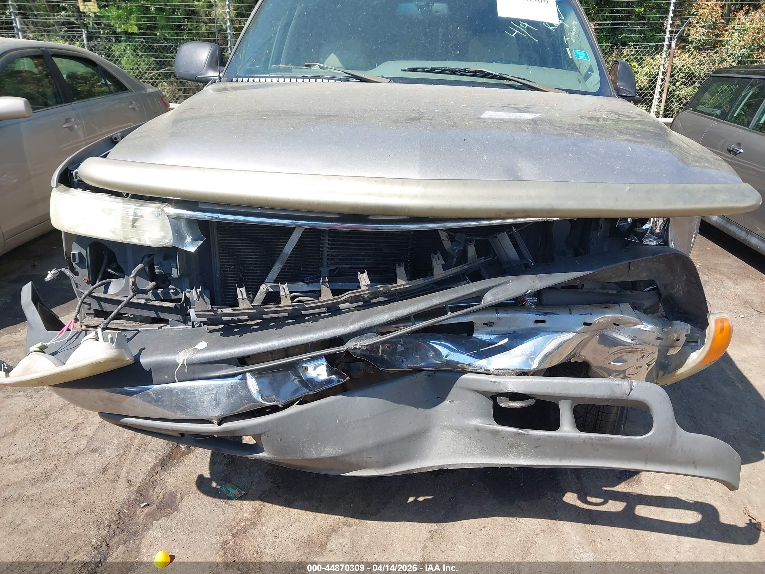 2002 Chevrolet Suburban 1500 Ls Beige vin: 1GNEC16Z42J299330