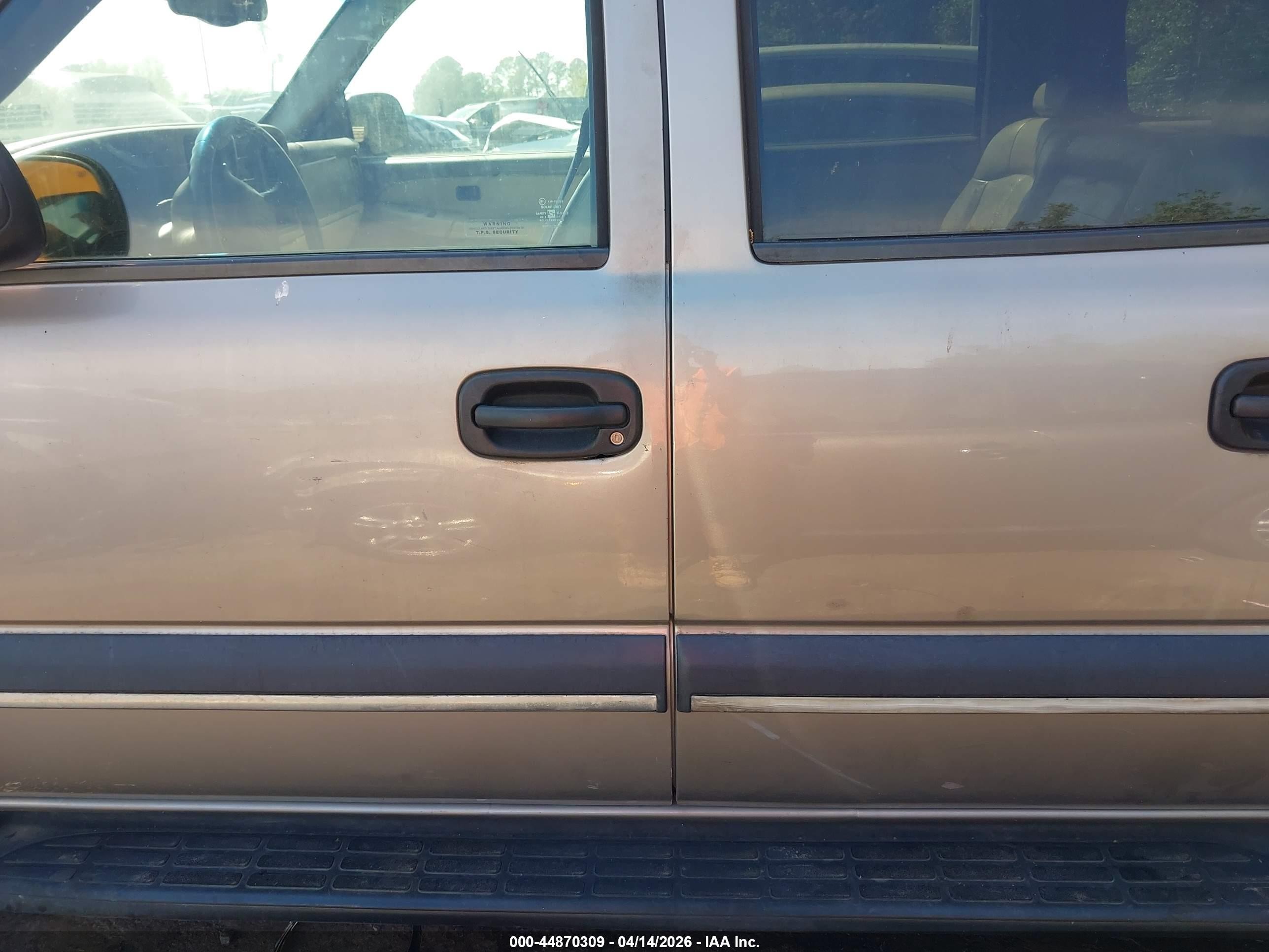 2002 Chevrolet Suburban 1500 Ls Beige vin: 1GNEC16Z42J299330