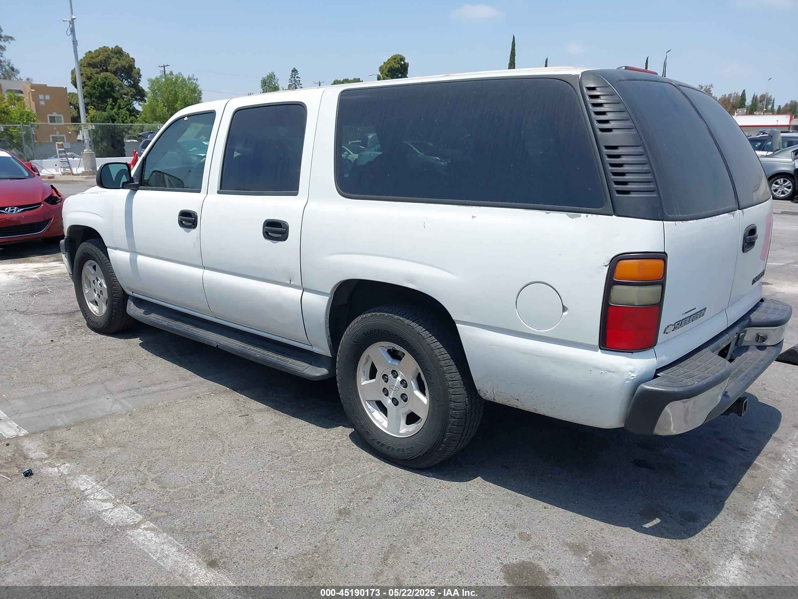 2004 Chevrolet Suburban 1500 Ls White vin: 1GNEC16Z44J154601