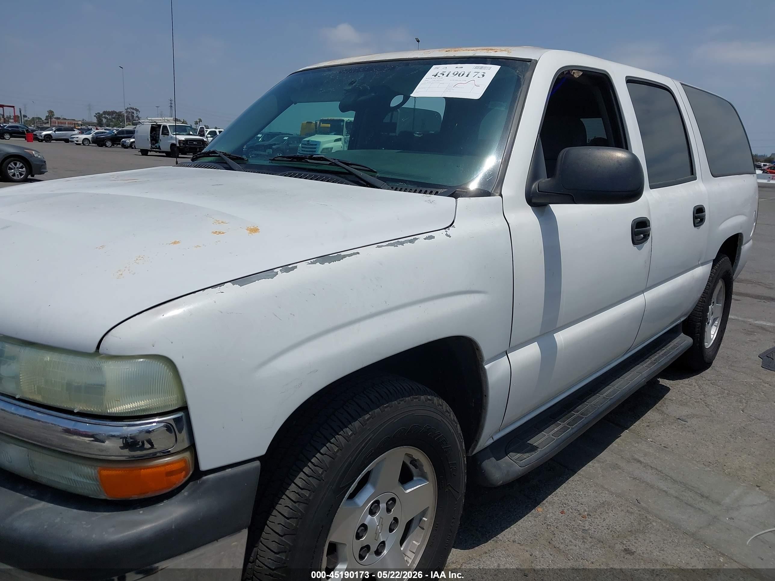 2004 Chevrolet Suburban 1500 Ls White vin: 1GNEC16Z44J154601