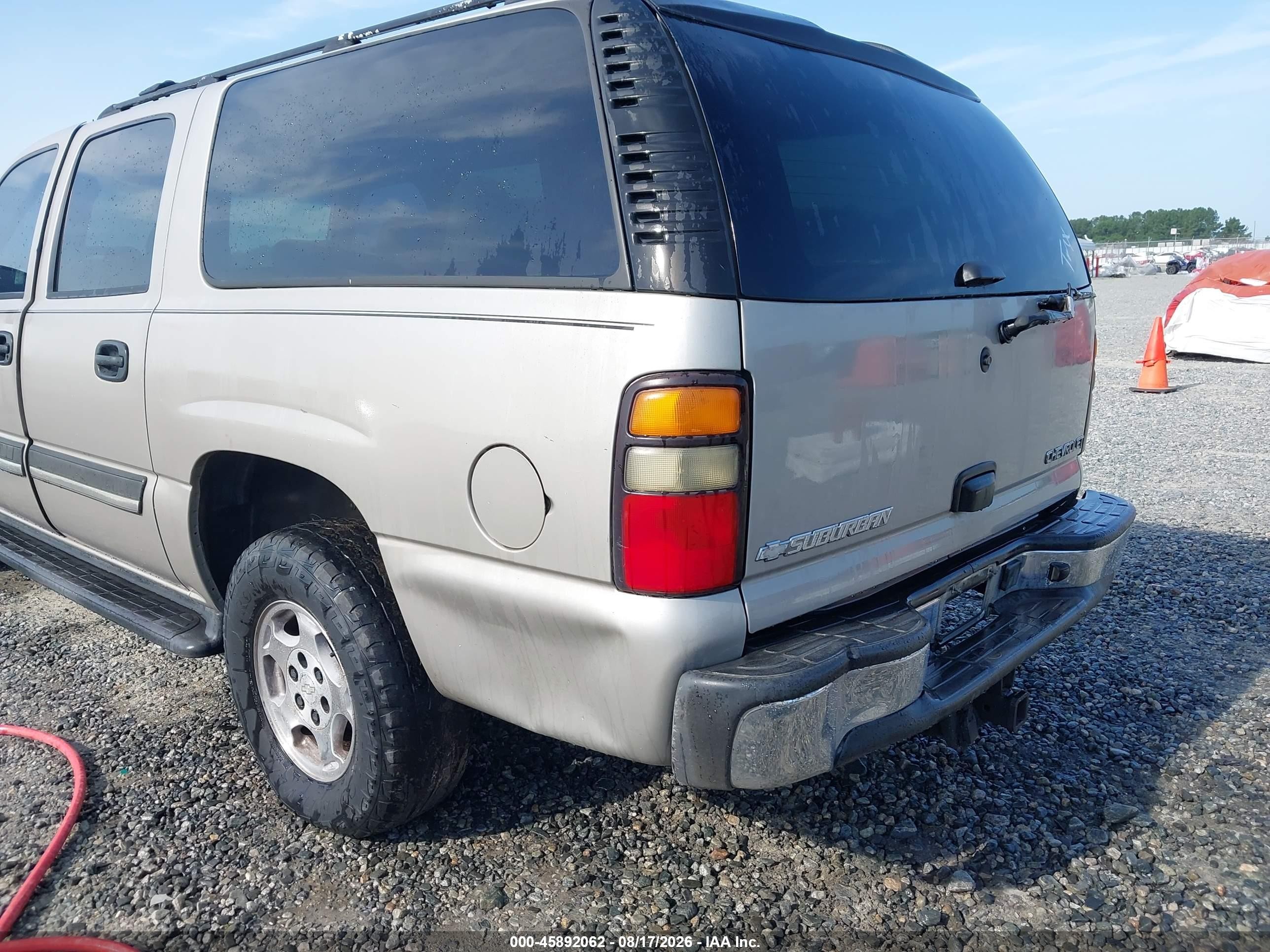 2005 Chevrolet Suburban 1500 Ls Gold vin: 1GNEC16Z45J190628