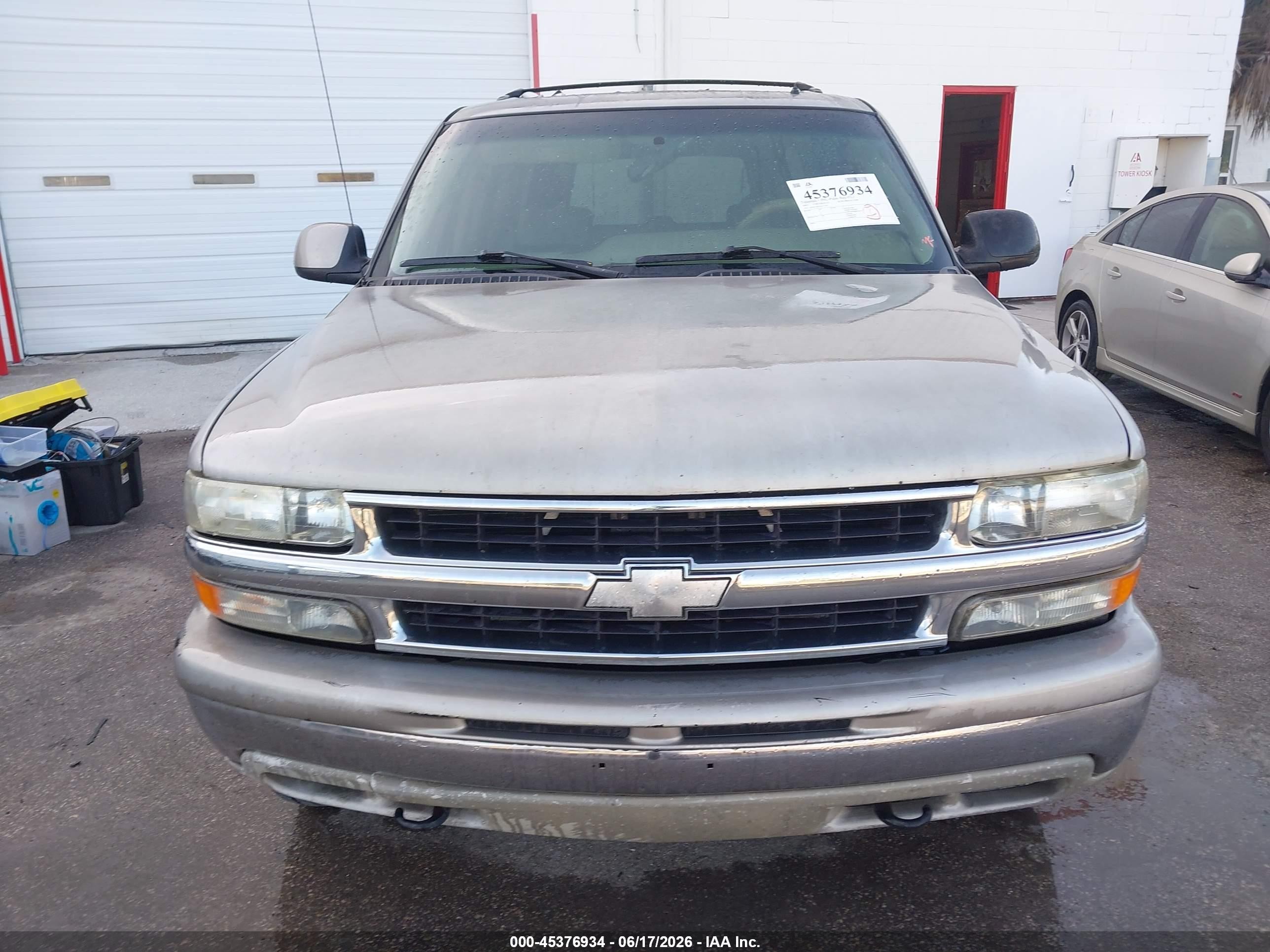 2002 Chevrolet Suburban 1500 Lt Gold vin: 1GNEC16Z52J172229