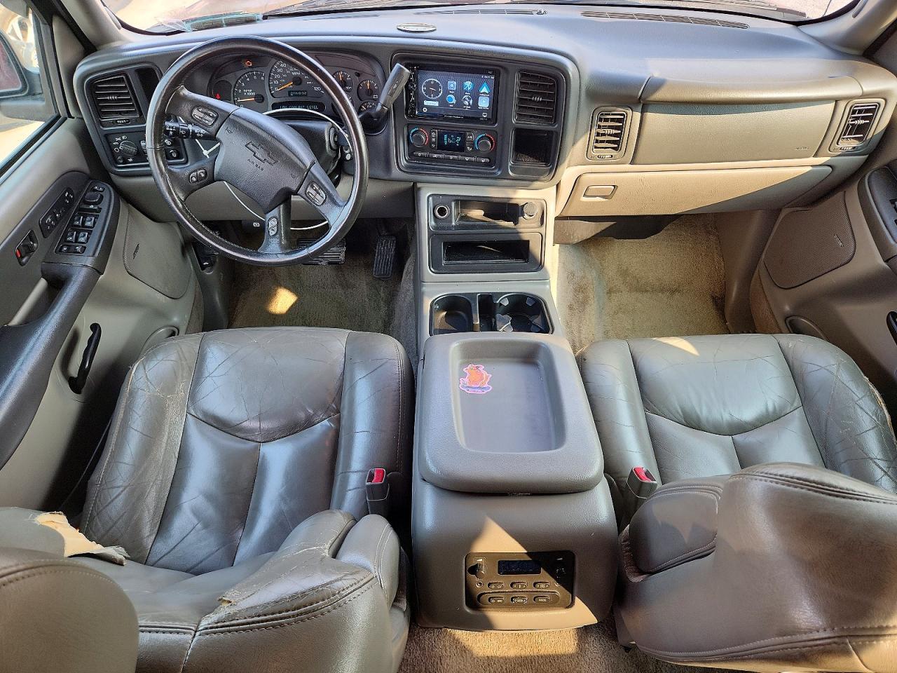 2003 Chevrolet Suburban C1500 Maroon vin: 1GNEC16Z53J245388