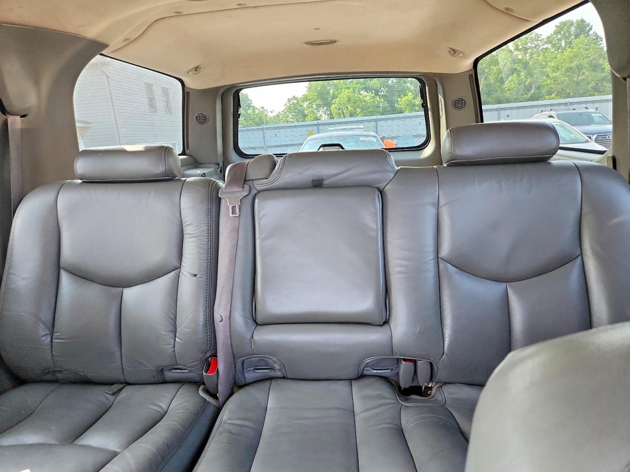 2003 Chevrolet Suburban C1500 Maroon vin: 1GNEC16Z53J245388