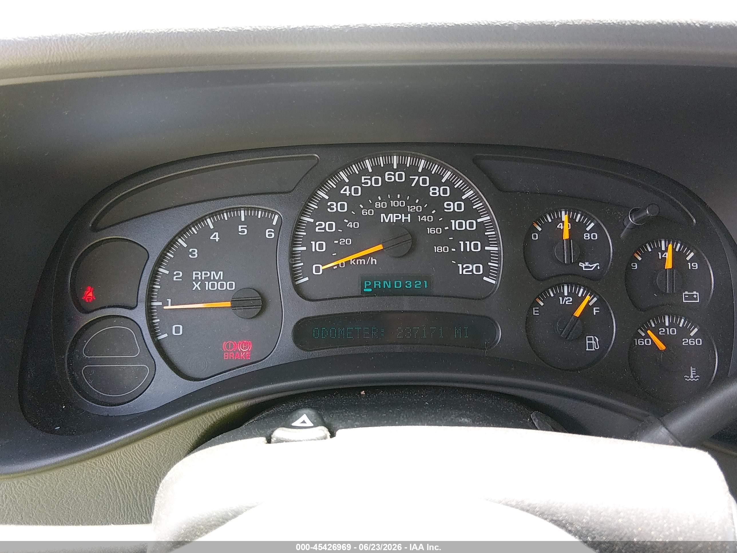 2004 Chevrolet Suburban 1500 Lt Blue vin: 1GNEC16Z54J117167