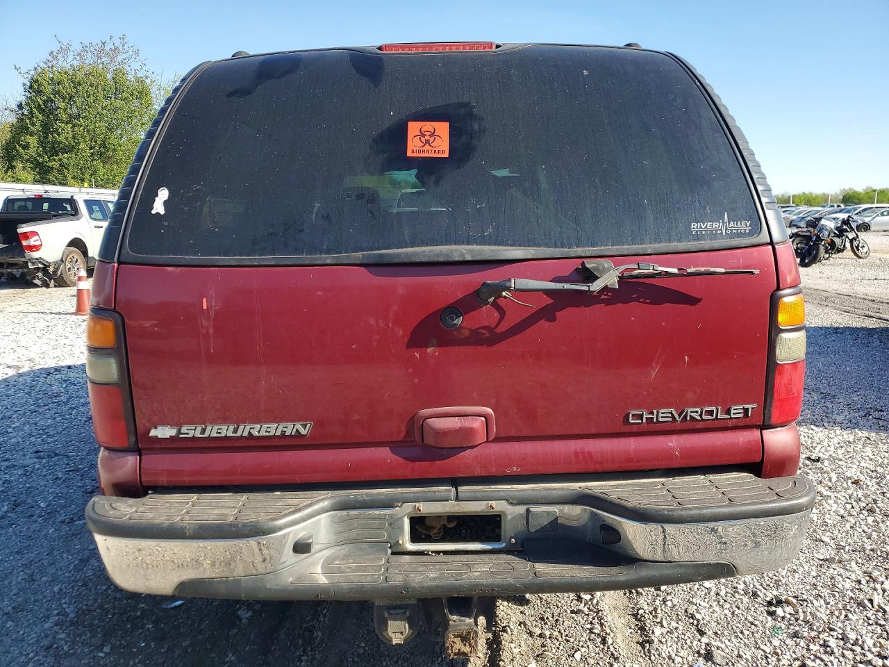 2004 Chevrolet Suburban C1500 Maroon vin: 1GNEC16Z54J142733