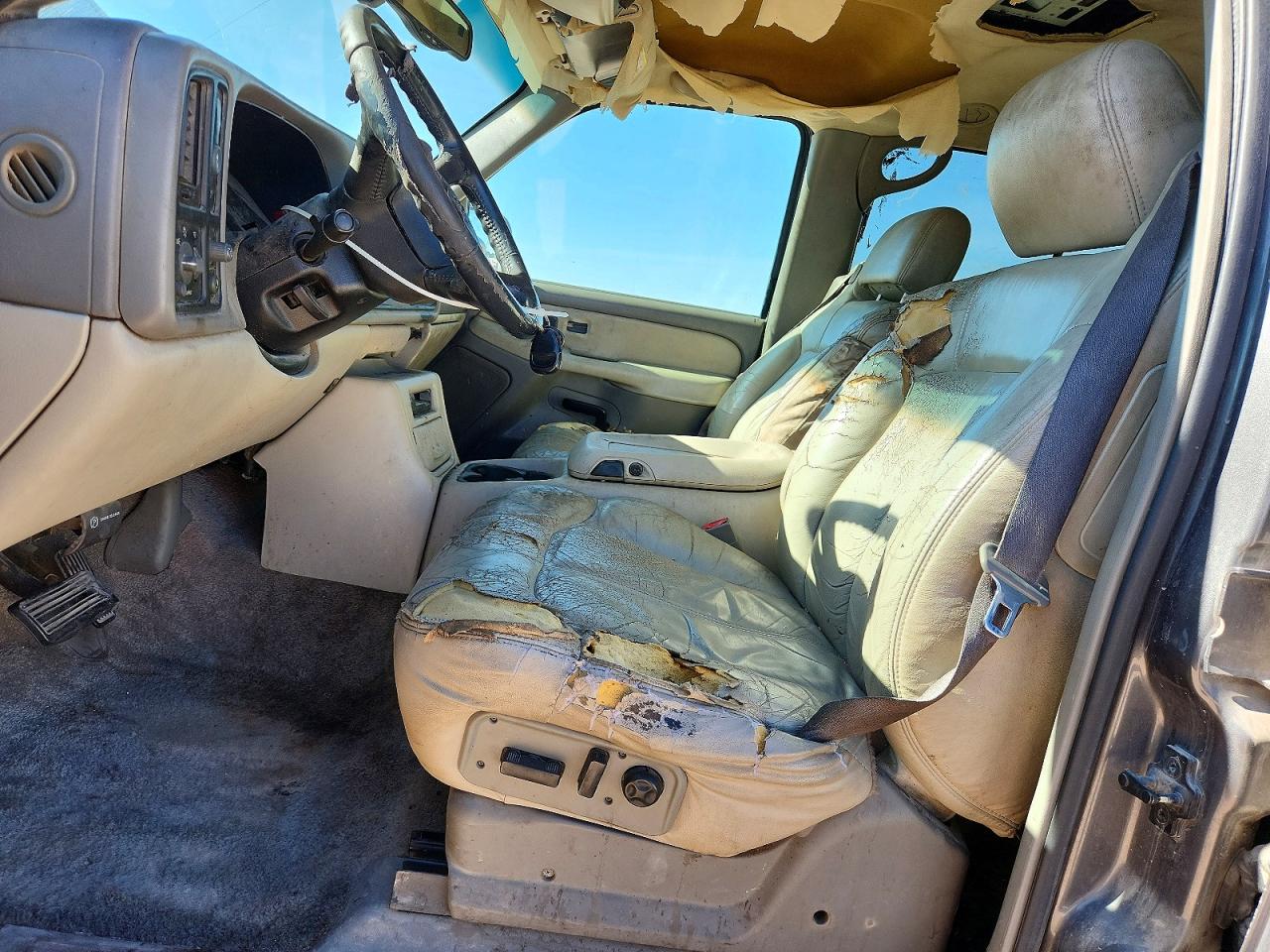 2002 Chevrolet Suburban Gray vin: 1GNEC16Z62J120429