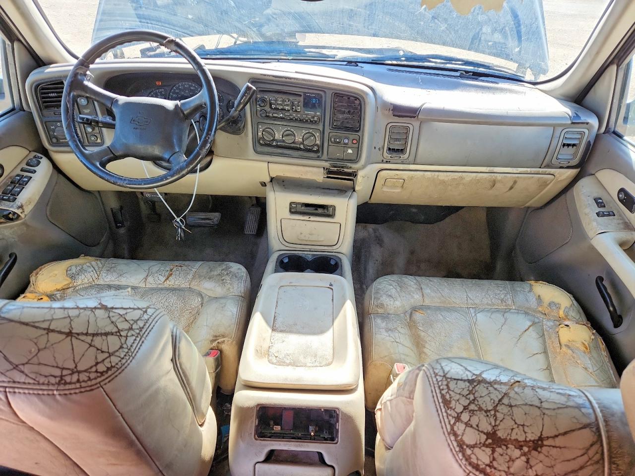 2002 Chevrolet Suburban Gray vin: 1GNEC16Z62J120429