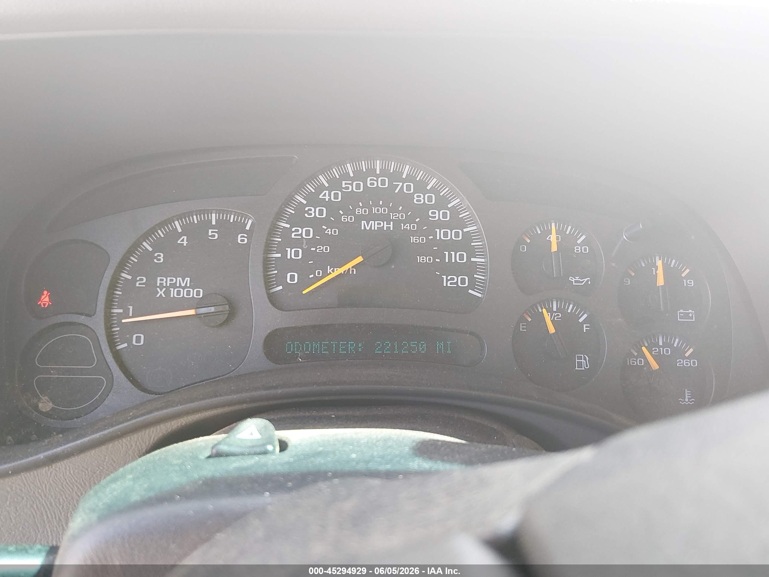 2004 Chevrolet Suburban 1500 Lt Champagne vin: 1GNEC16Z64J107599