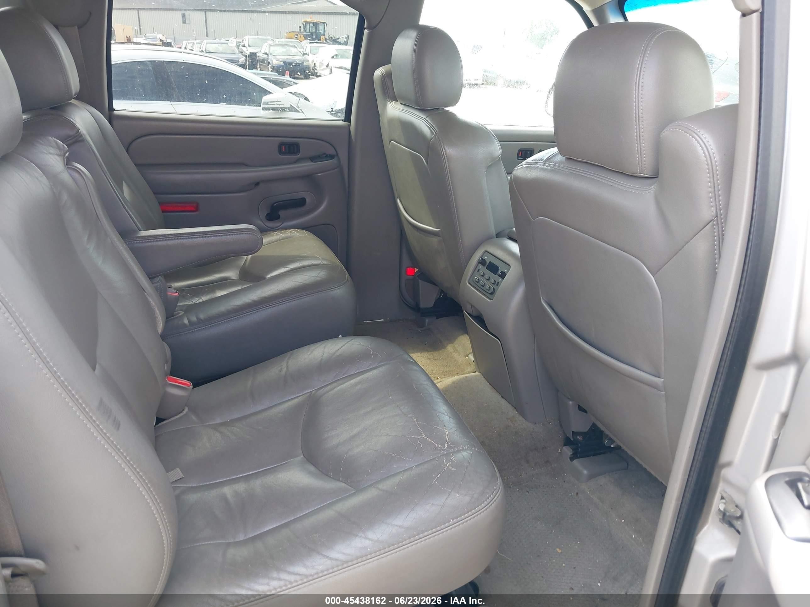 2004 Chevrolet Suburban 1500 Lt Tan vin: 1GNEC16Z74J244793