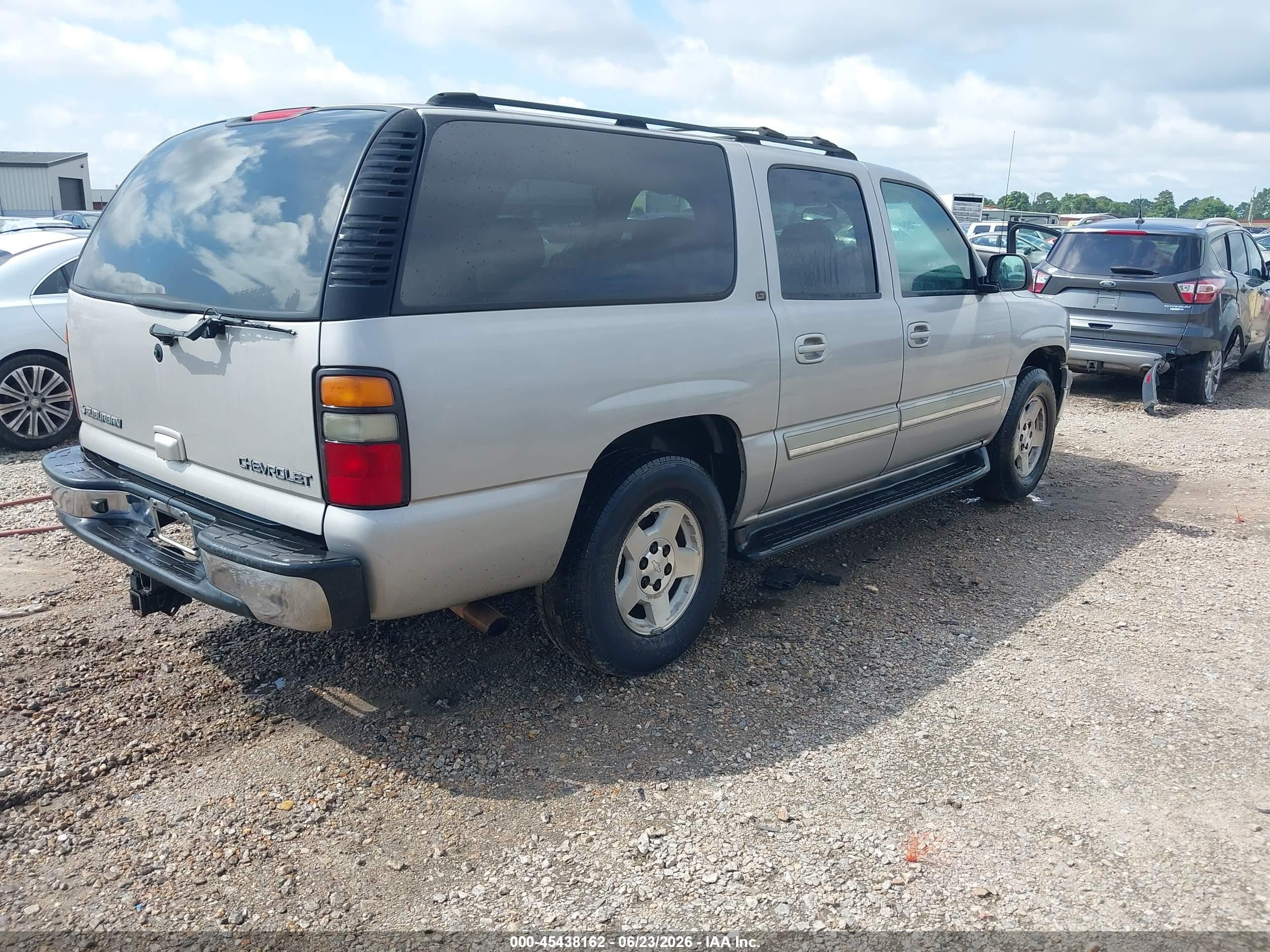 2004 Chevrolet Suburban 1500 Lt Tan vin: 1GNEC16Z74J244793