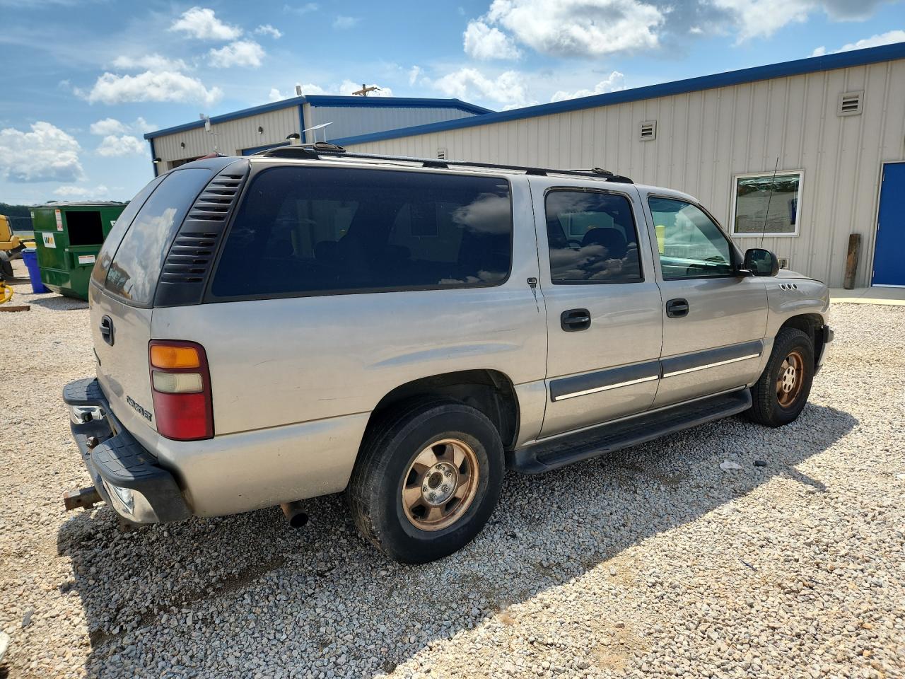 2002 Chevrolet Suburban C1500 Gold vin: 1GNEC16Z82J116561