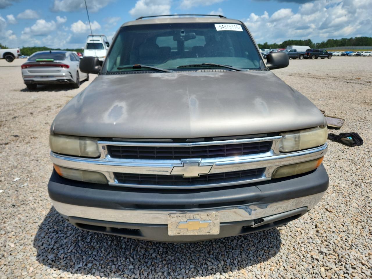 2002 Chevrolet Suburban C1500 Gold vin: 1GNEC16Z82J116561